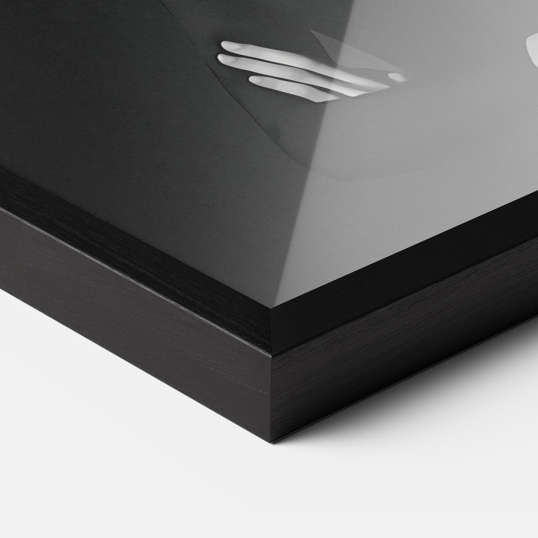 Gerahmte Poster Black Fashion mockup 3