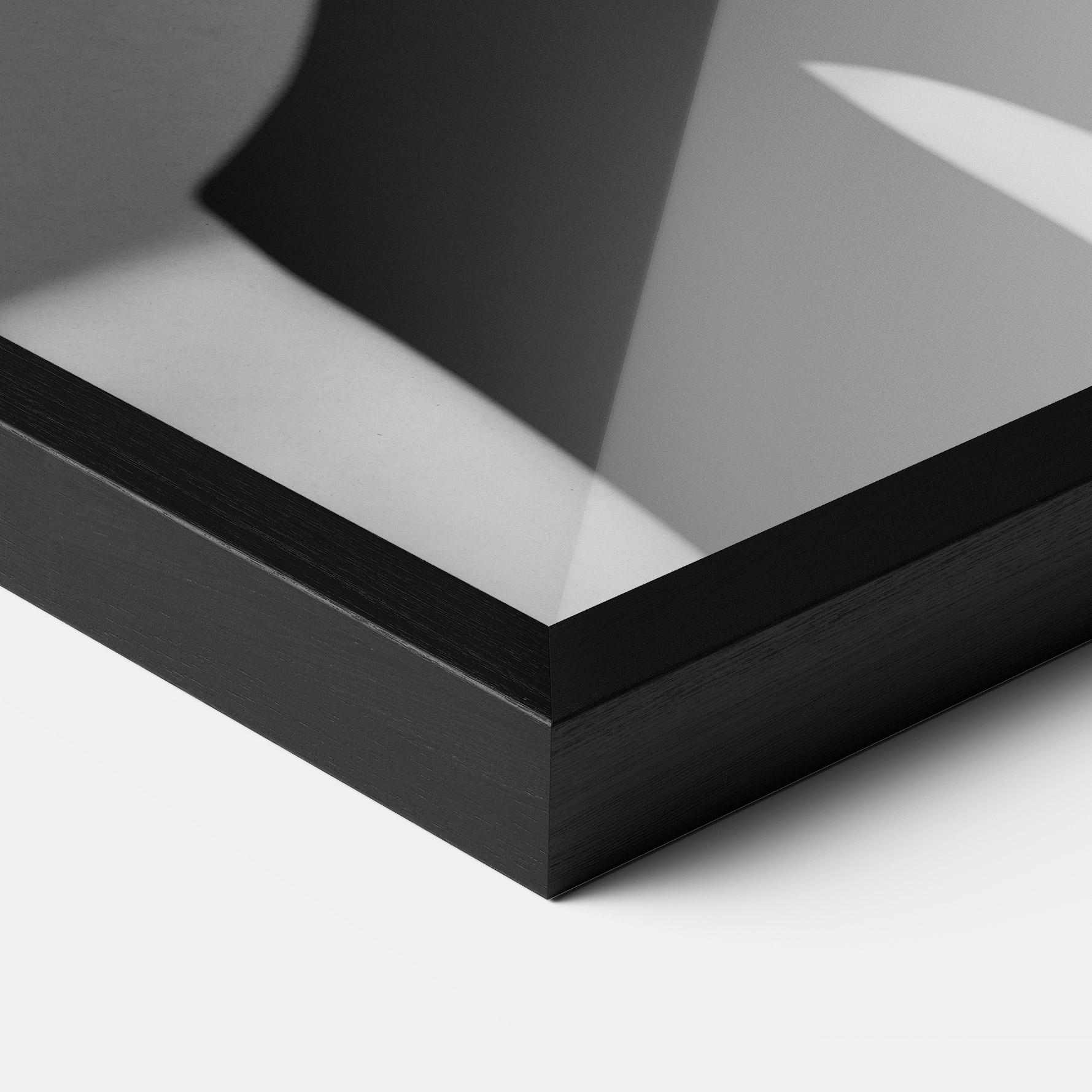 Gerahmte Poster Black Lines On Face mockup 3