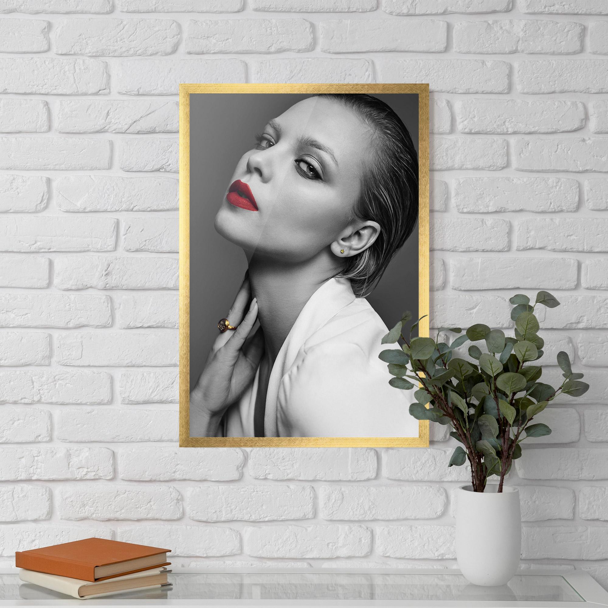 Gerahmte Poster Red Lips White Jacket mockup 5