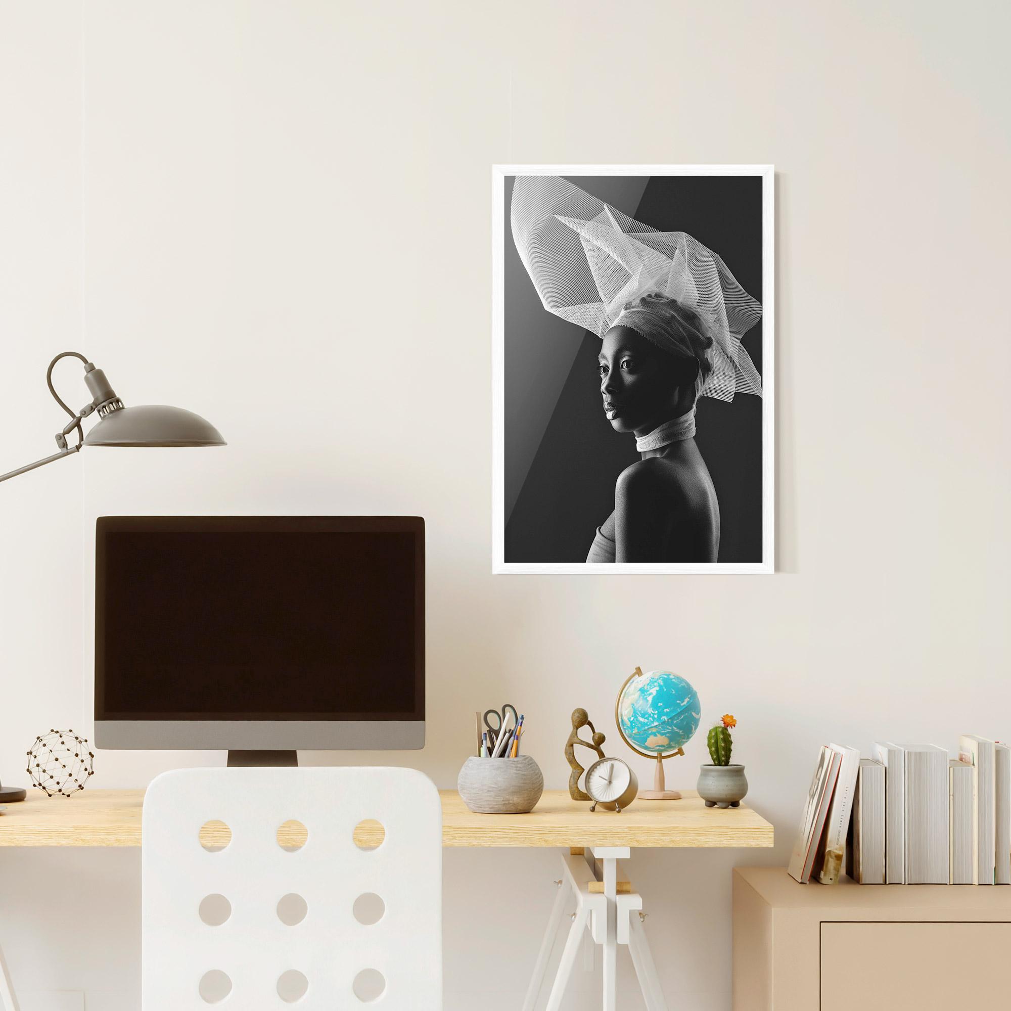 Gerahmte Poster Veil Hat Woman mockup 6