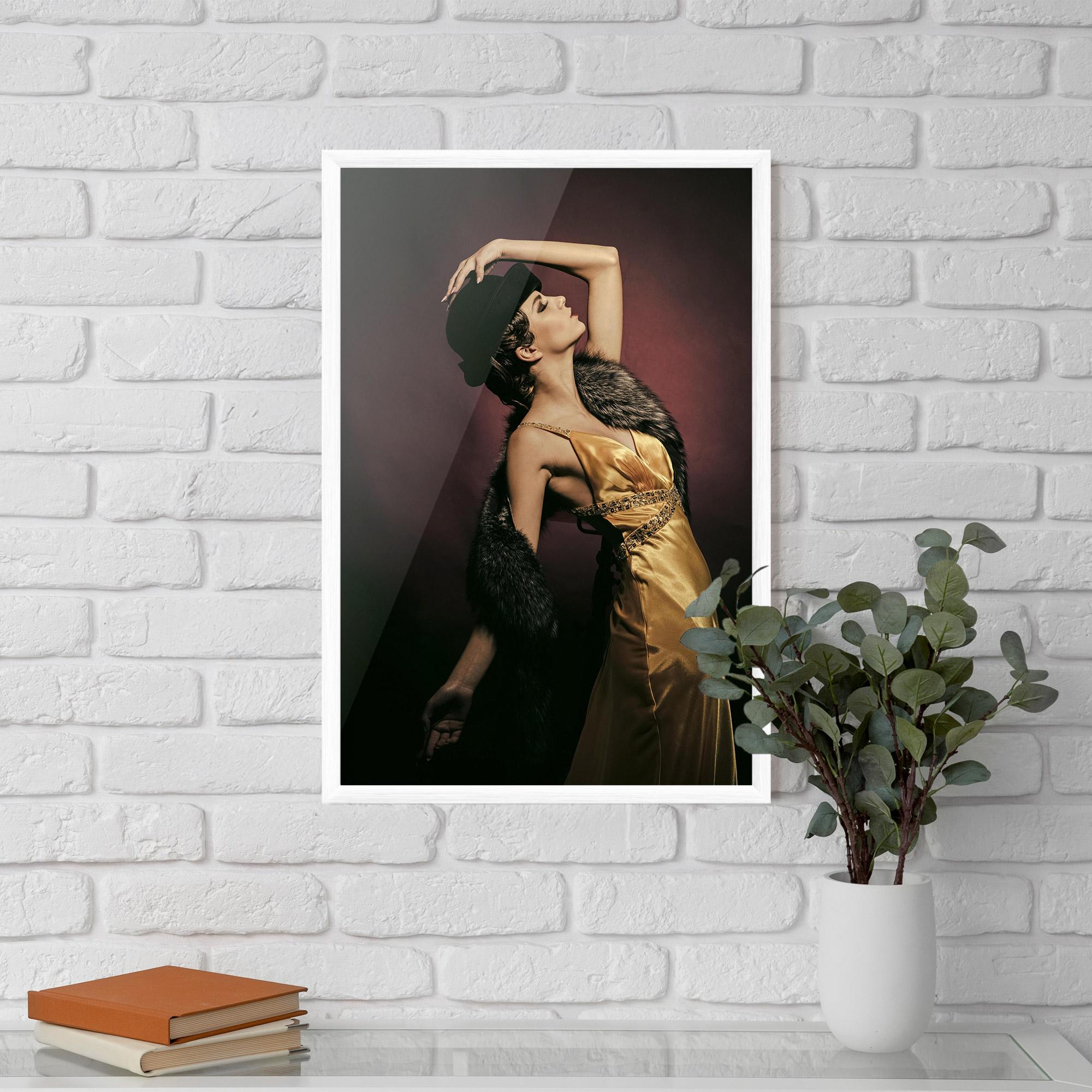 Gerahmte Poster Dancing Vintage Clothes mockup 5