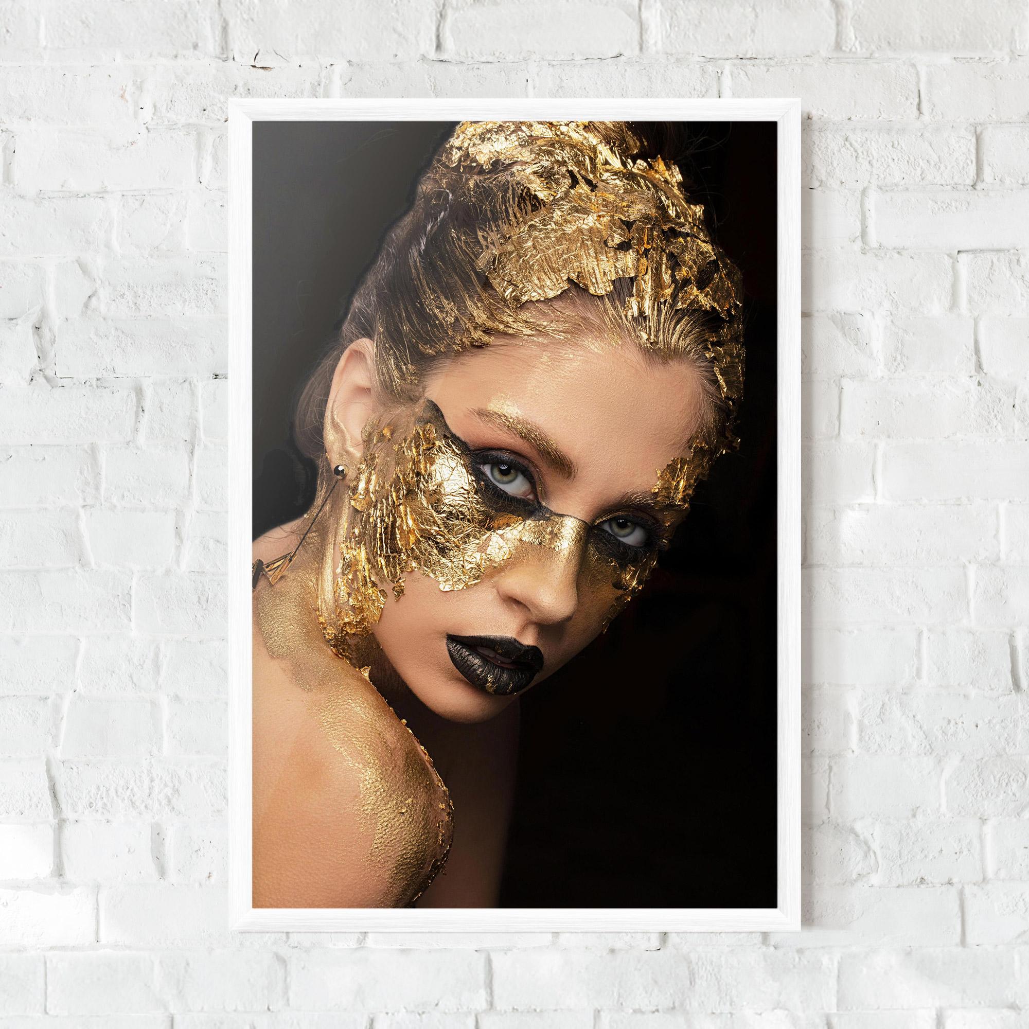 Gerahmte Poster Golden Foil Face mockup 0