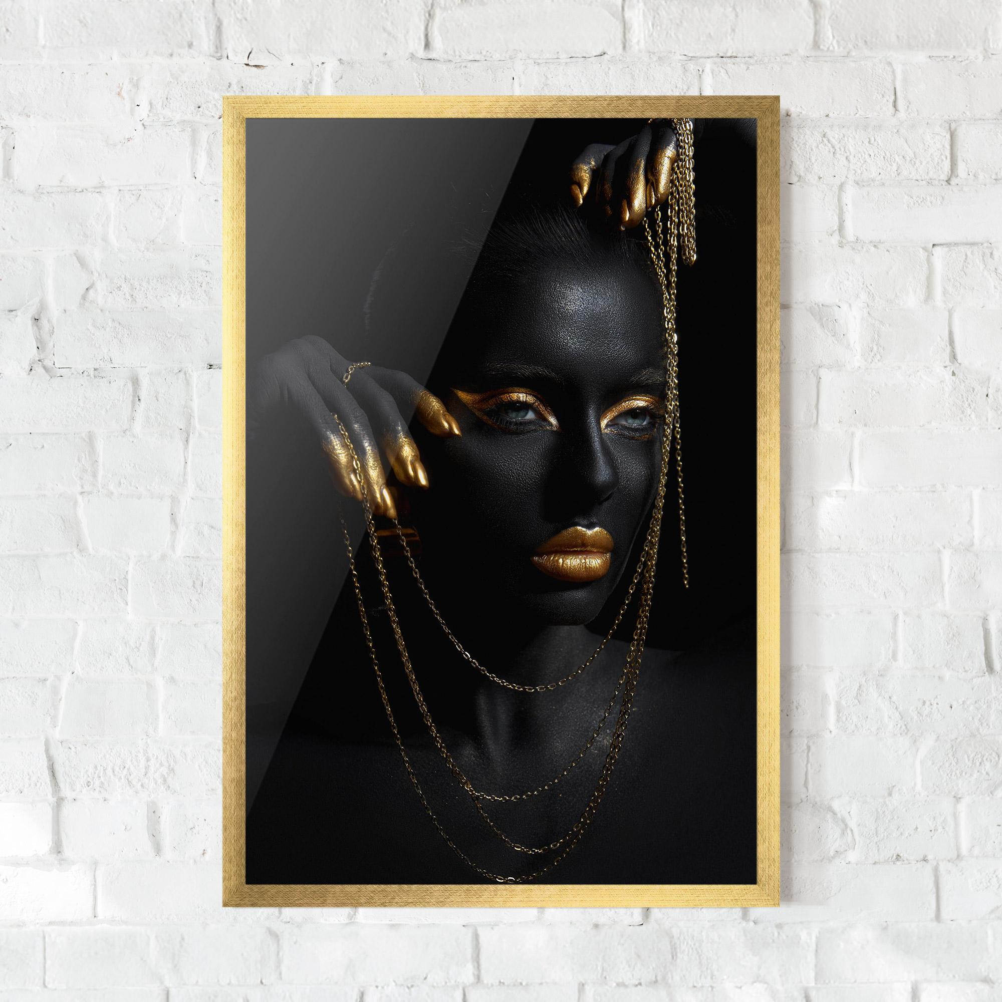 Gerahmte Poster Grey Chain Eyes mockup 0
