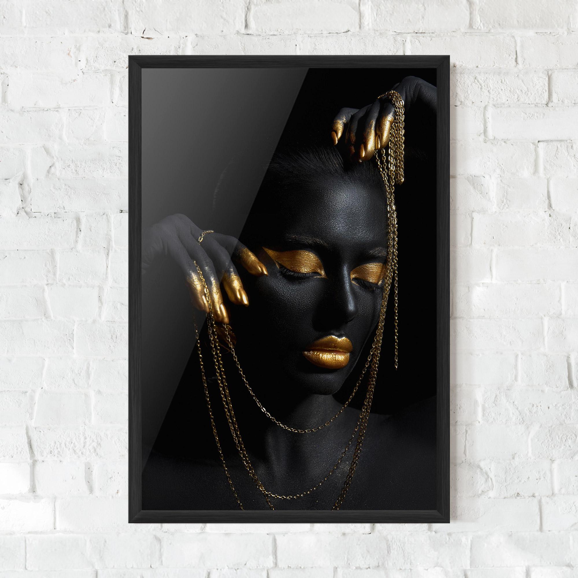 Gerahmte Poster Gold Black Skin mockup 0