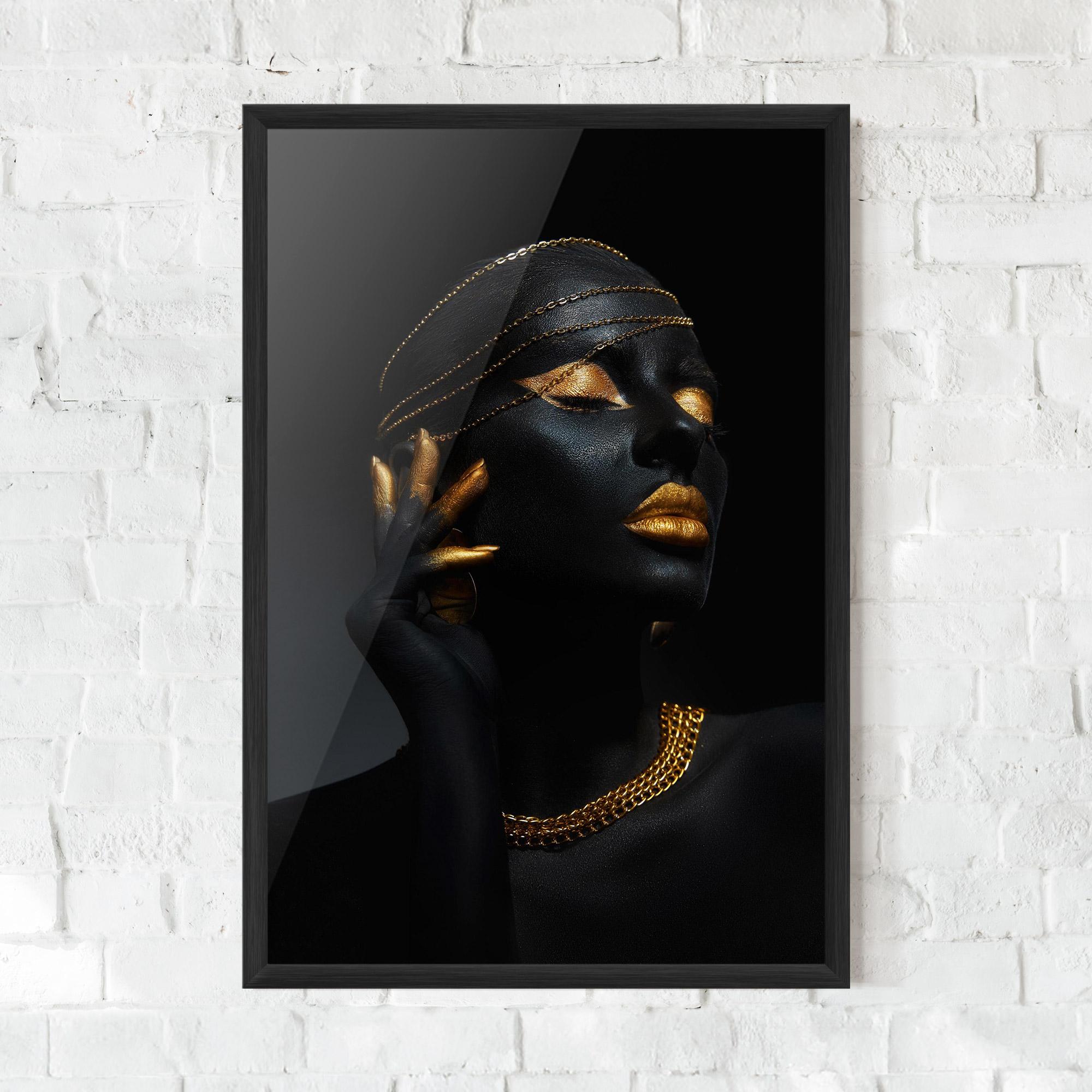 Gerahmte Poster Gold Makeup Eyelids mockup 0