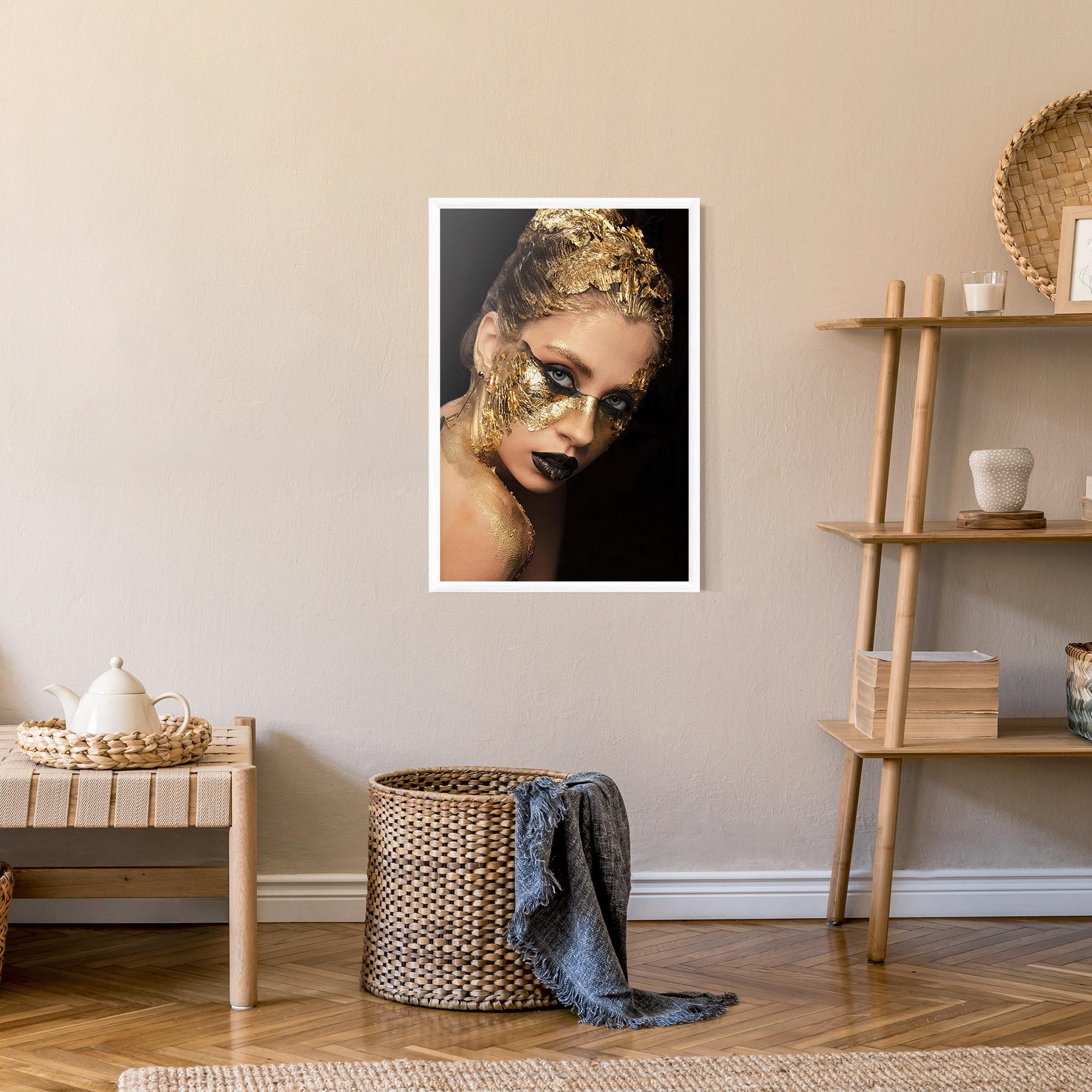 Gerahmte Poster Golden Foil Face mockup 9