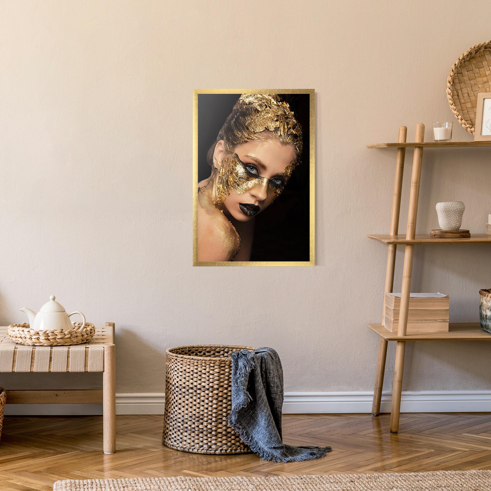 Gerahmte Poster Golden Foil Face mockup 9