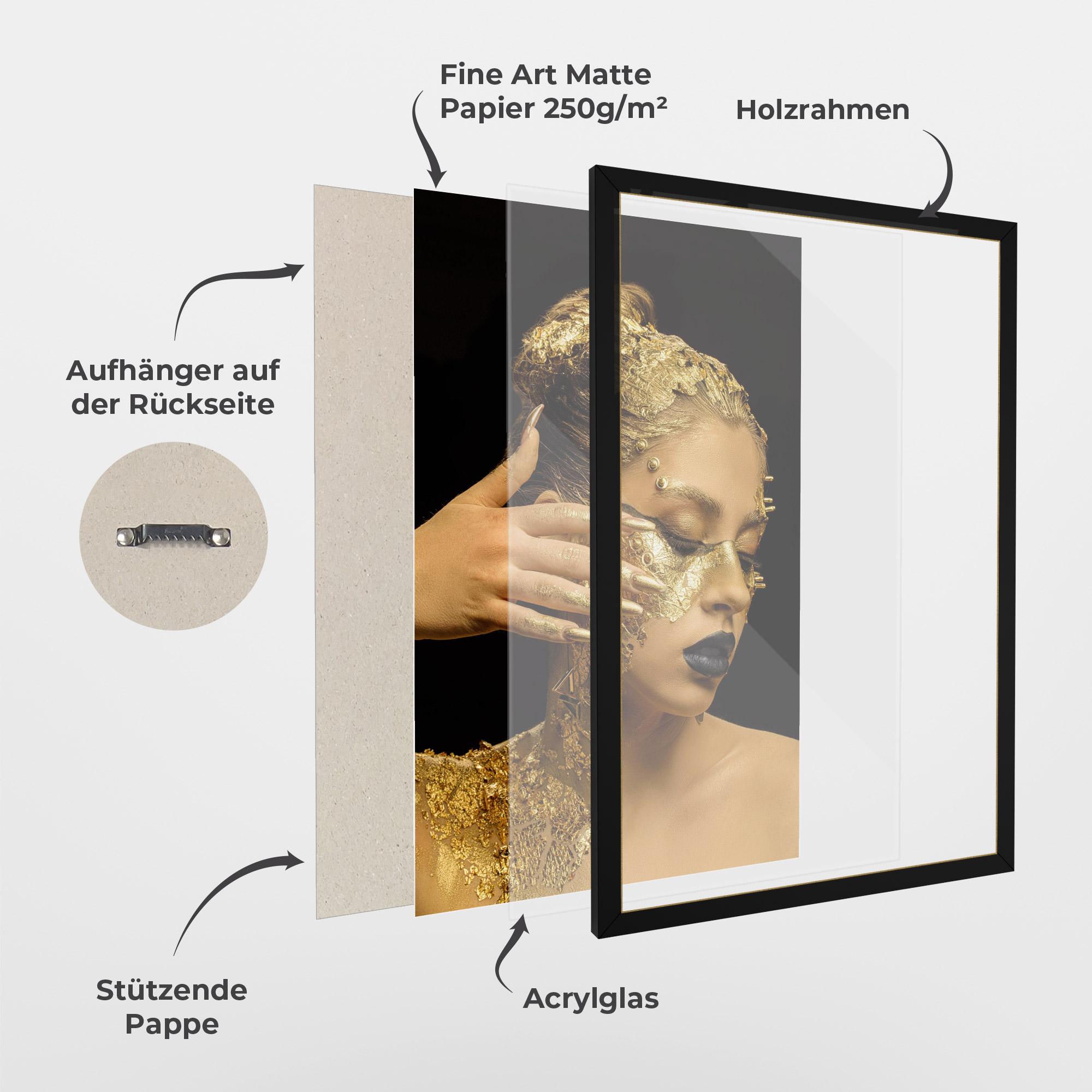 Gerahmte Poster Festive Golden Makeup mockup 1