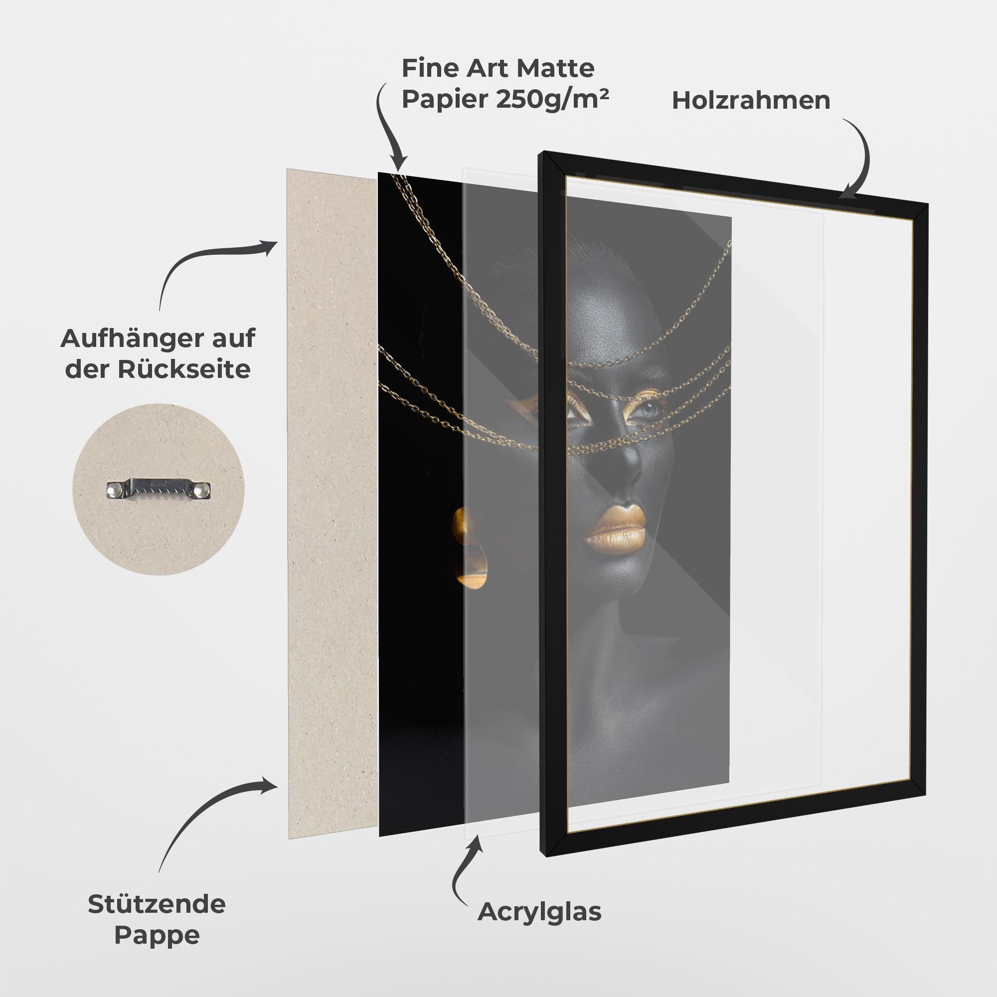 Gerahmte Poster Gold Chain Woman mockup 1