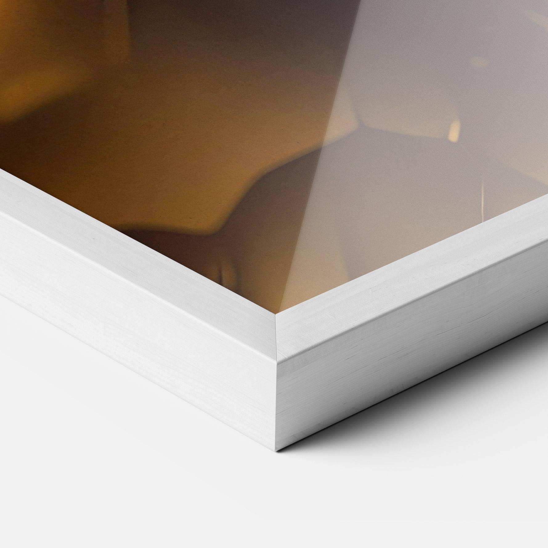 Gerahmte Poster Gold Honeycomb Girl mockup 3