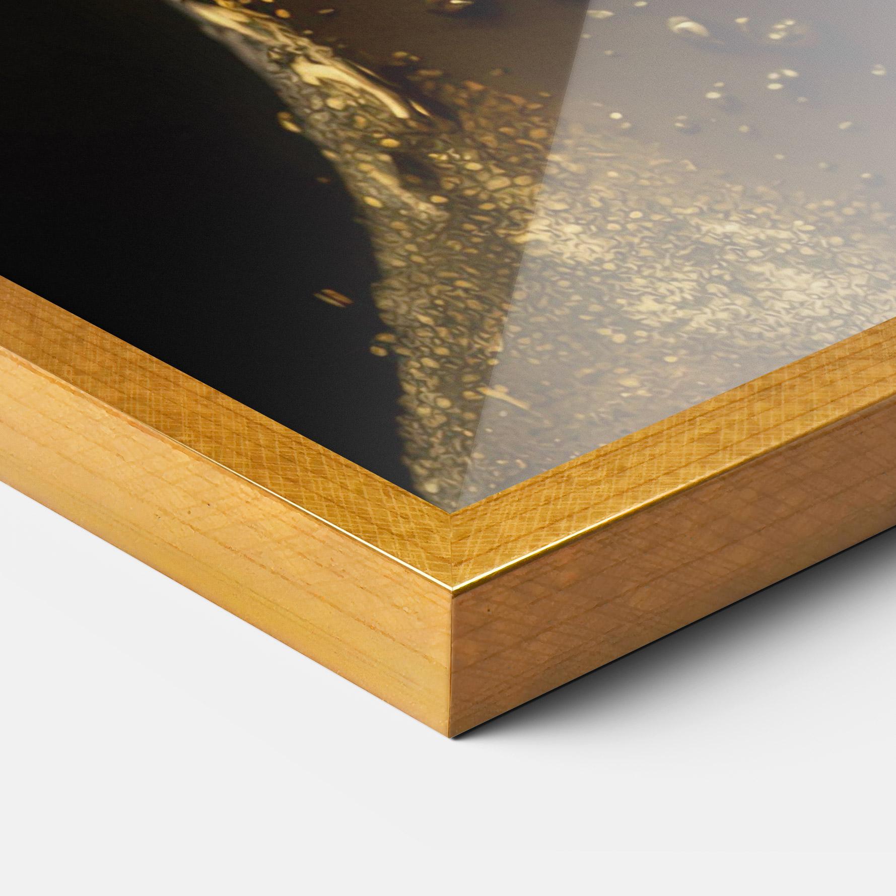 Gerahmte Poster Gold Sparkling Woman mockup 3