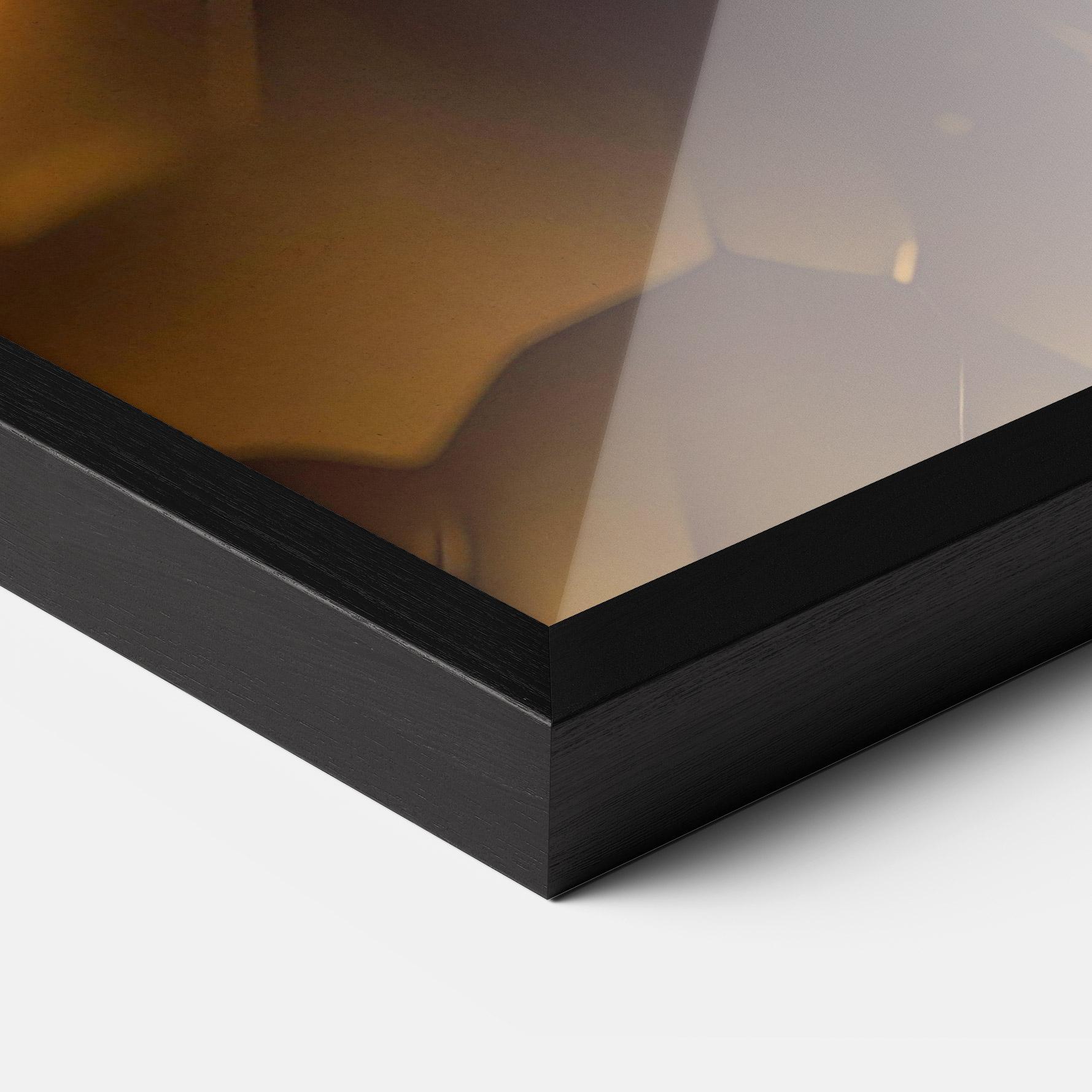 Gerahmte Poster Gold Honeycomb Girl mockup 3