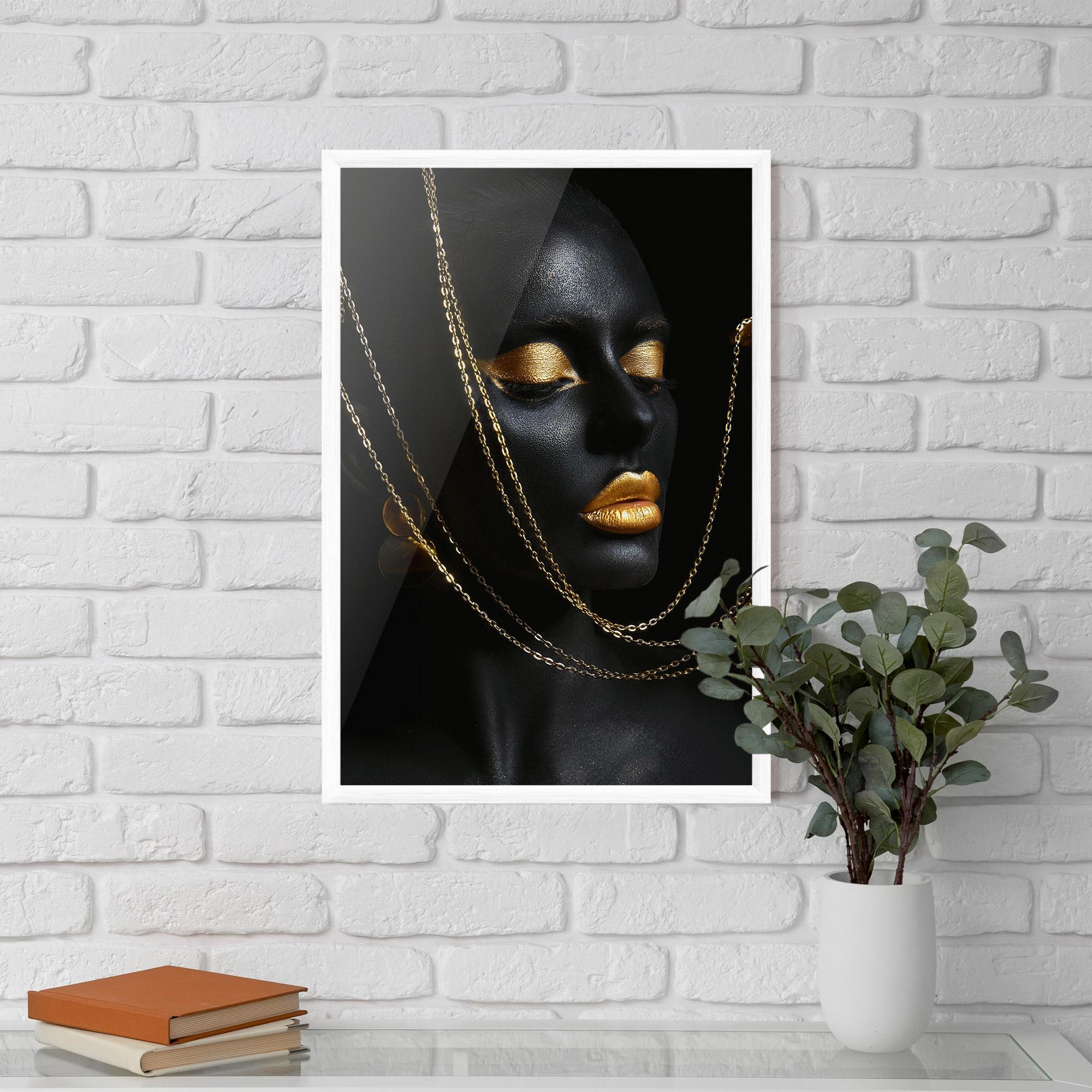 Gerahmte Poster Chain Gold Lips mockup 5