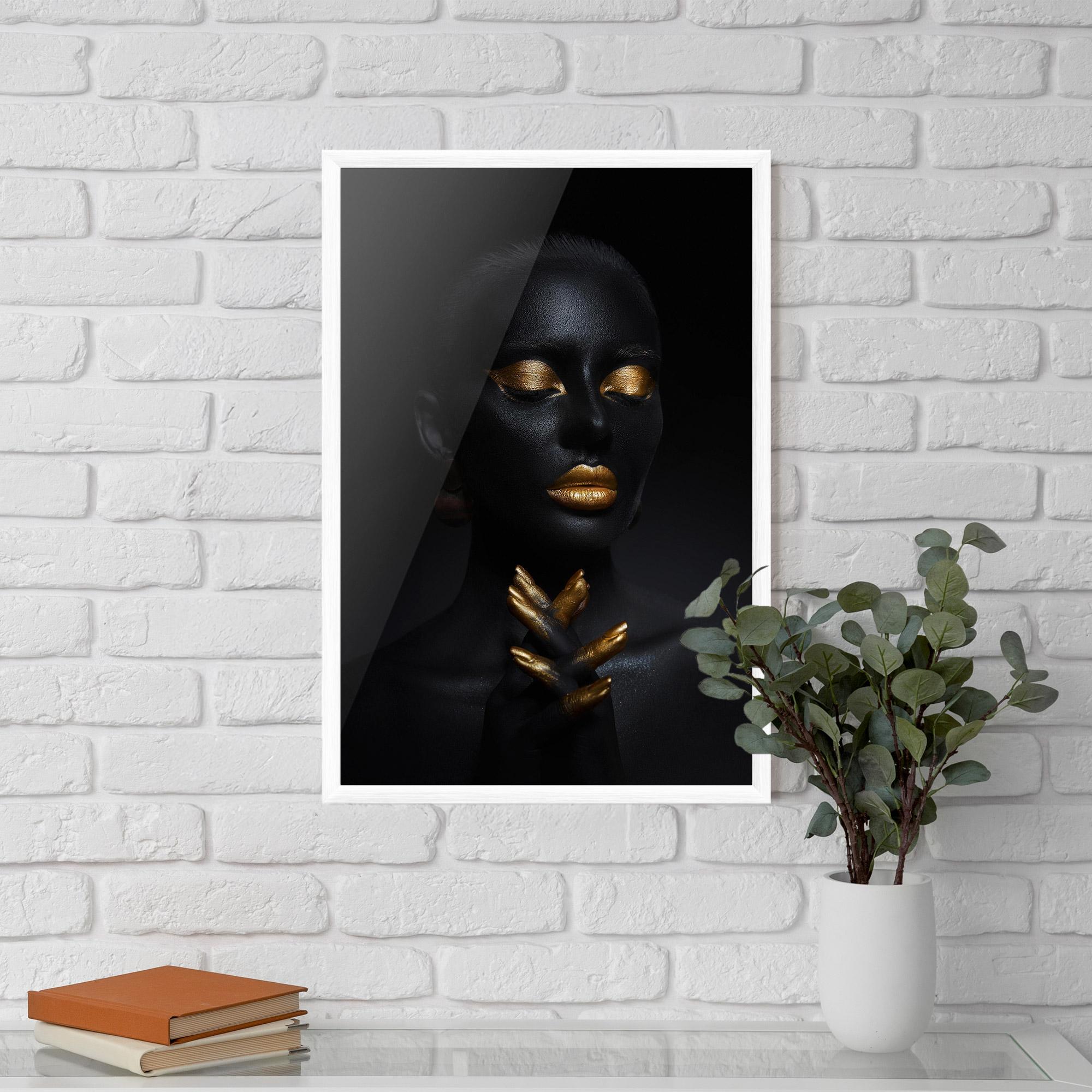 Gerahmte Poster Gold Hand Pray mockup 5