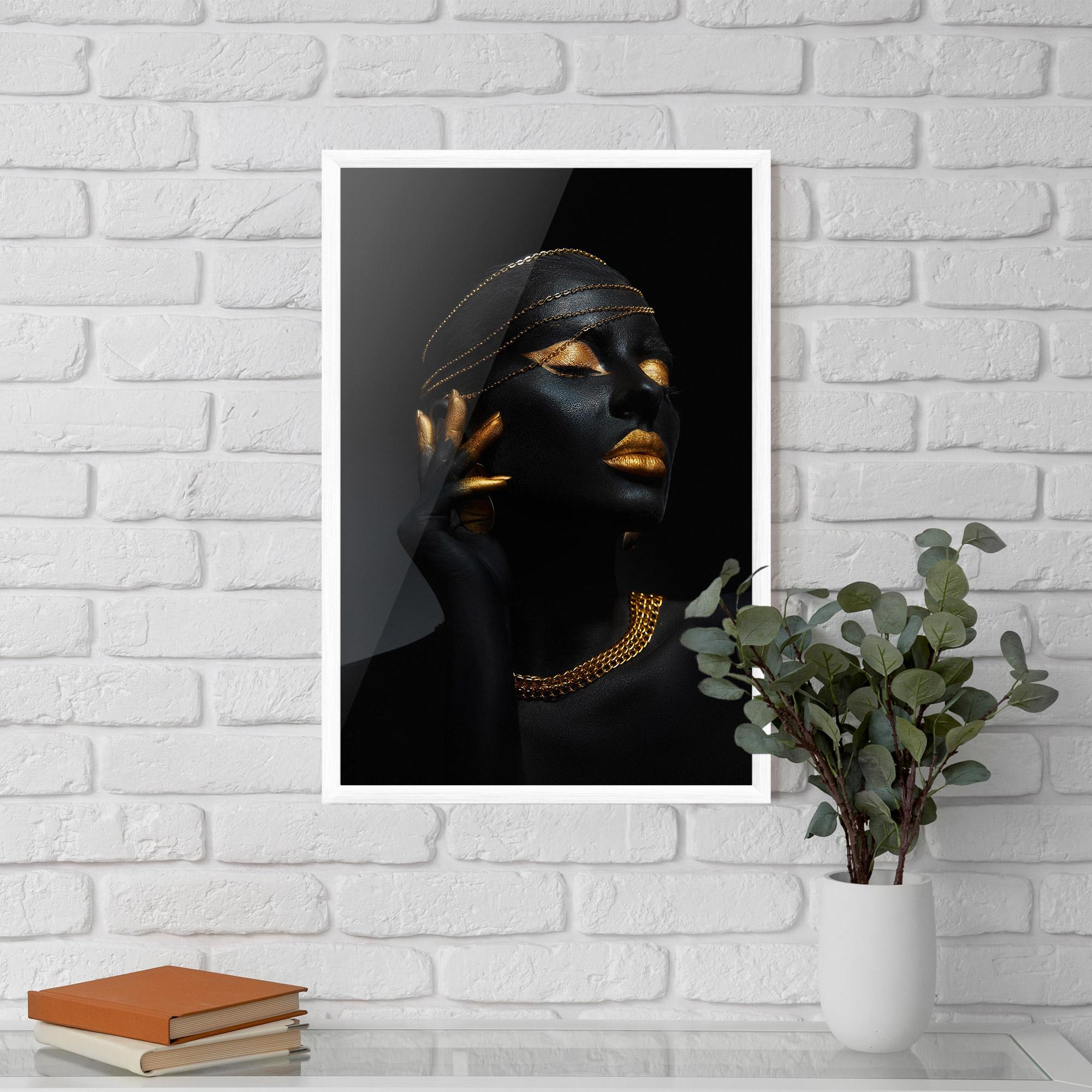 Gerahmte Poster Gold Makeup Eyelids mockup 5