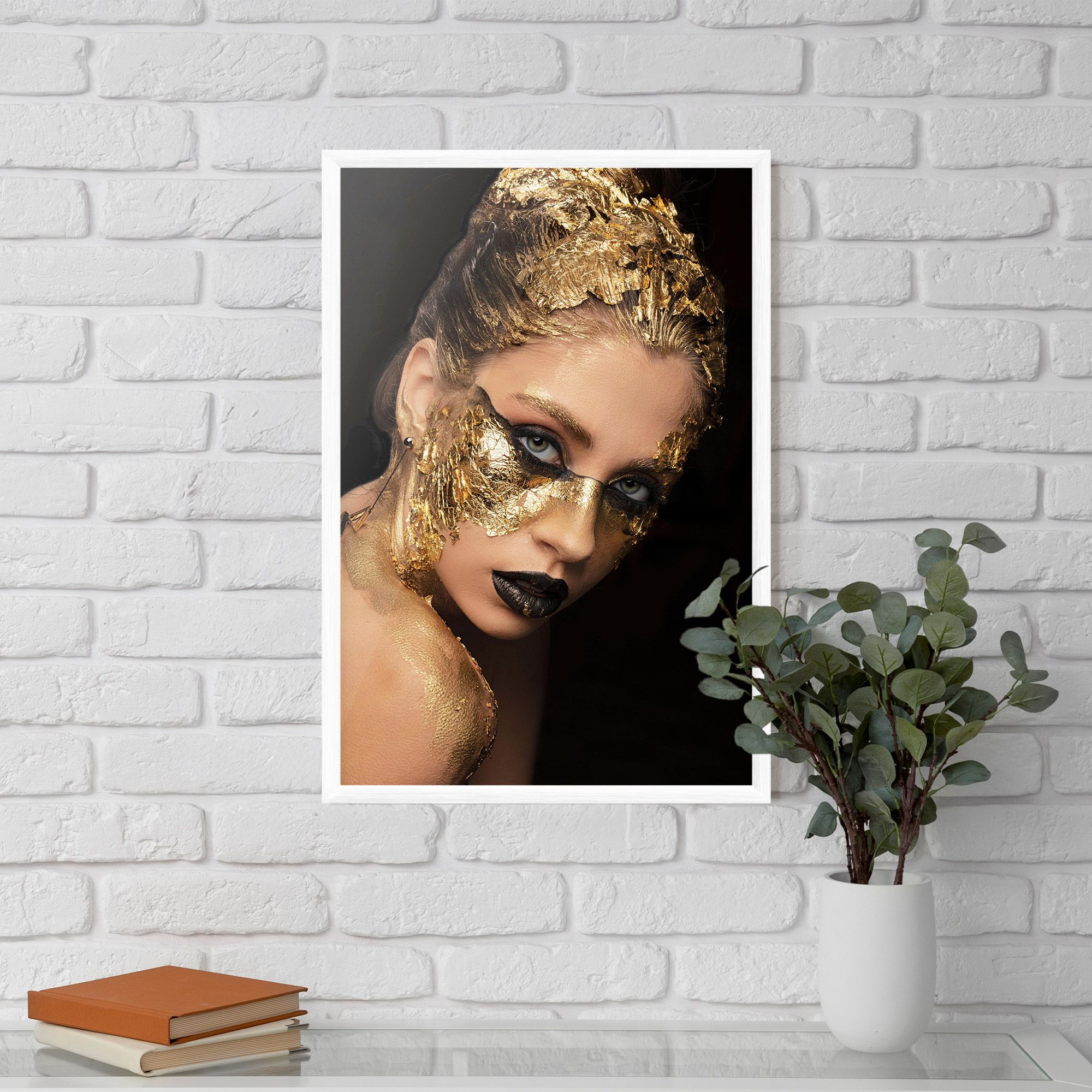 Golden Foil Face mockup 5