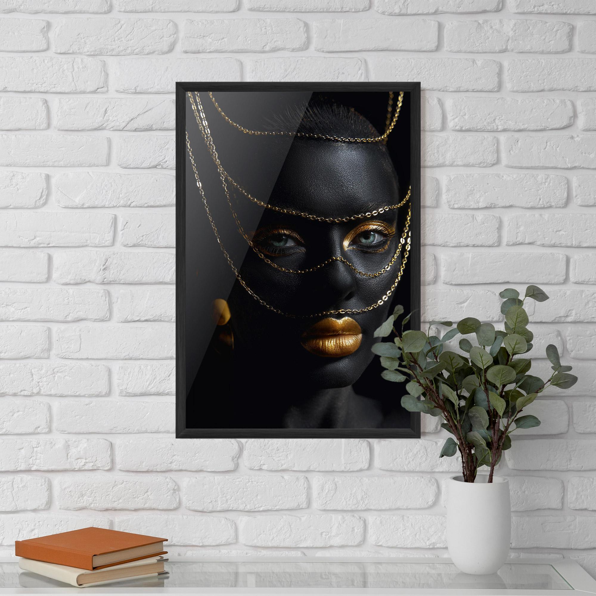 Gerahmte Poster Chain Grey Eyes mockup 5