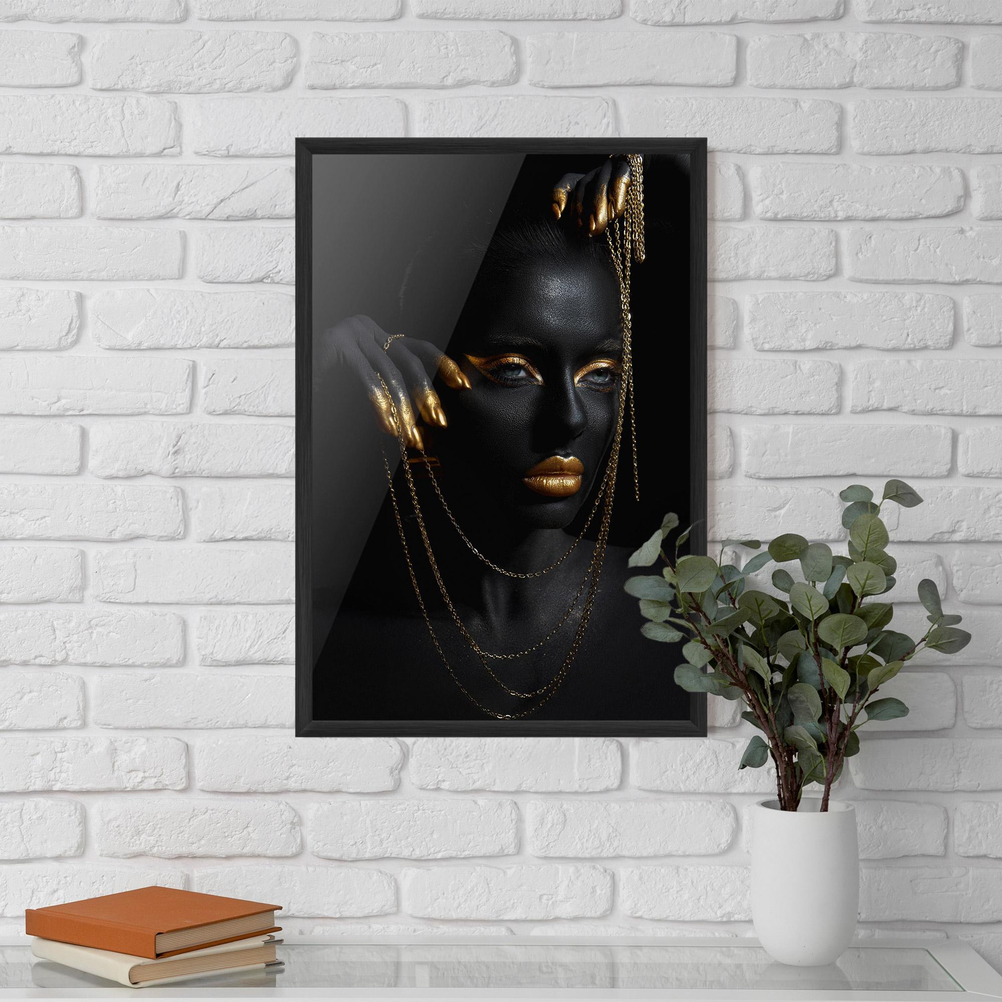 Gerahmte Poster Grey Chain Eyes mockup 5