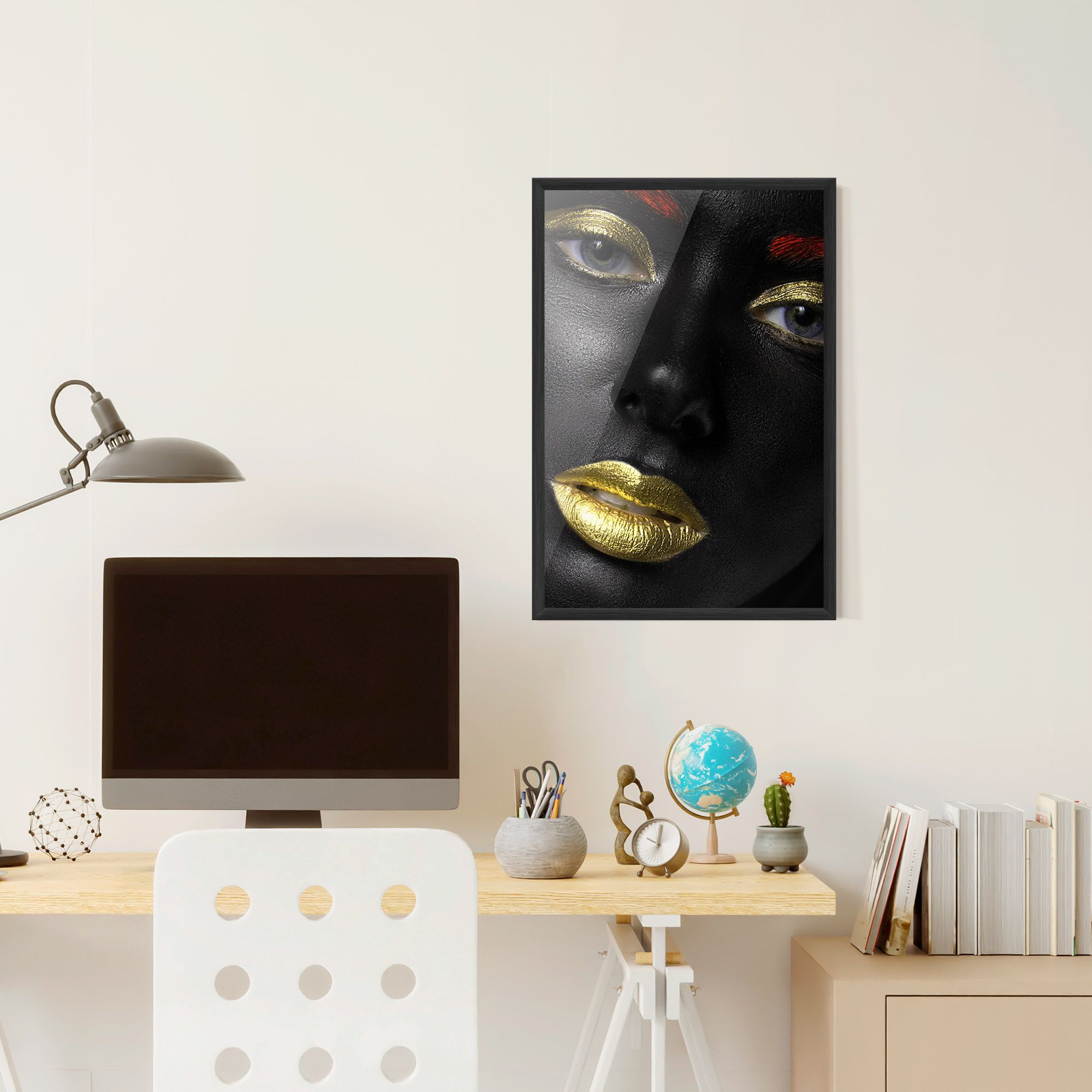 Gold Red Lips mockup 6