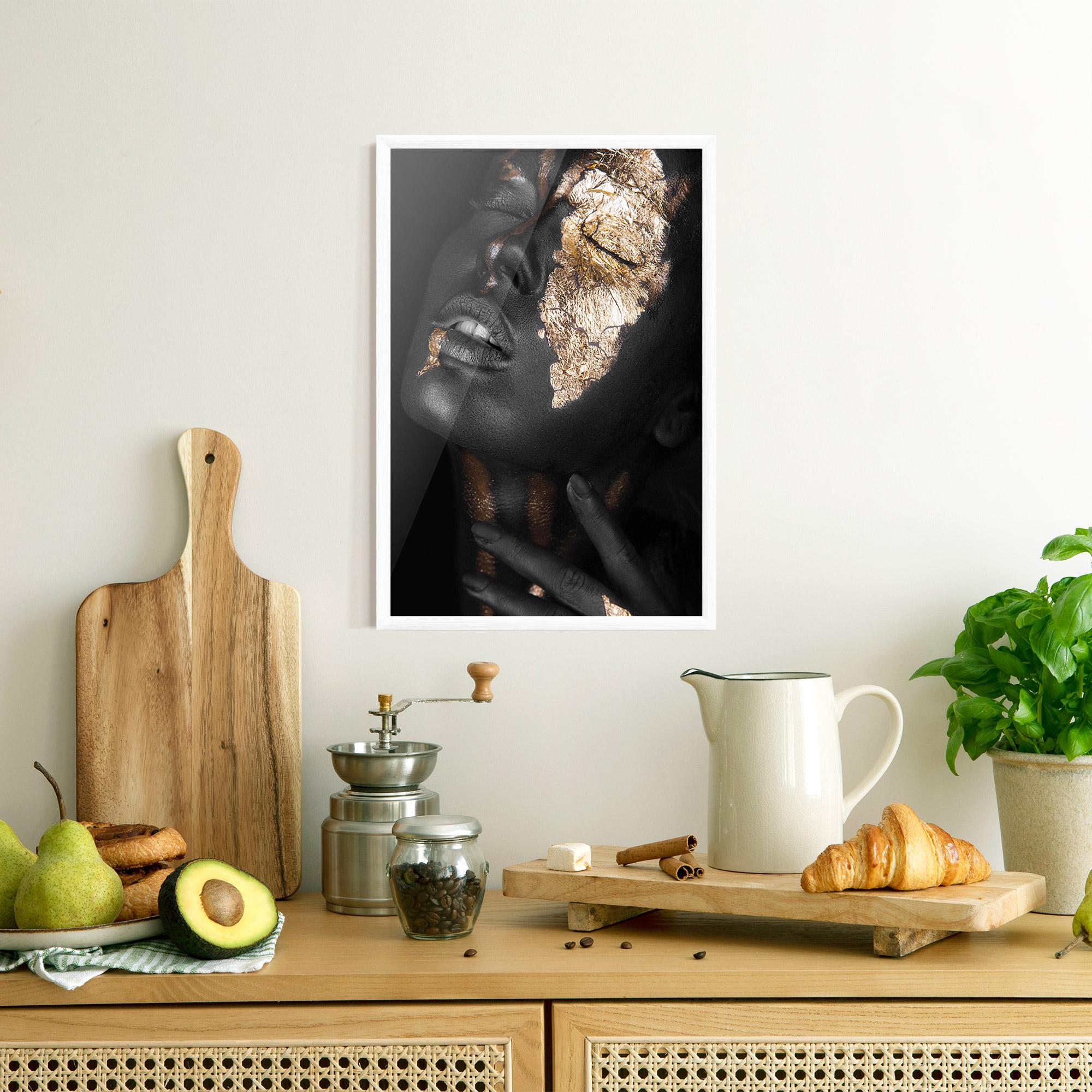 Gerahmte Poster Darkskinned Gold Art mockup 8