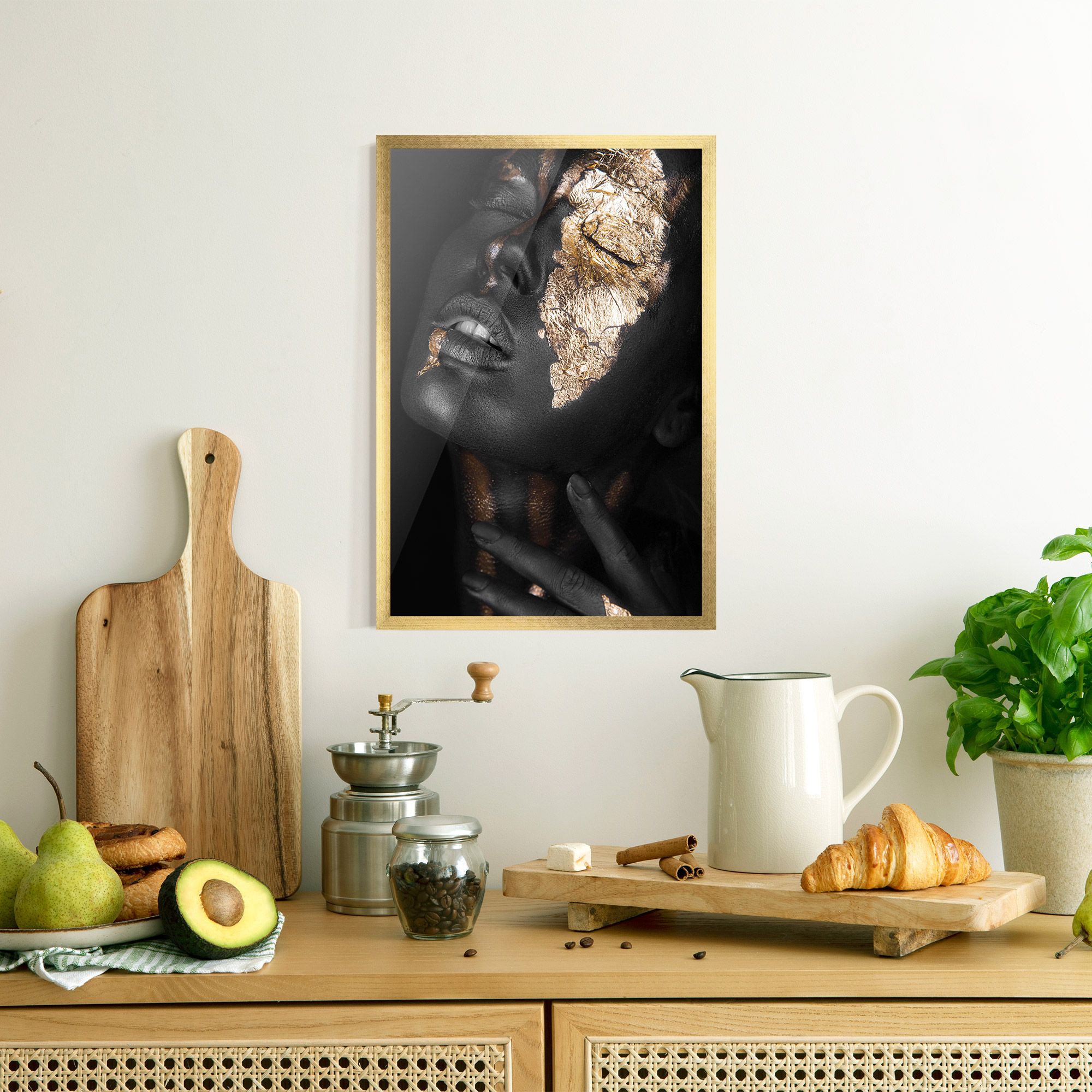 Darkskinned Gold Art mockup 8