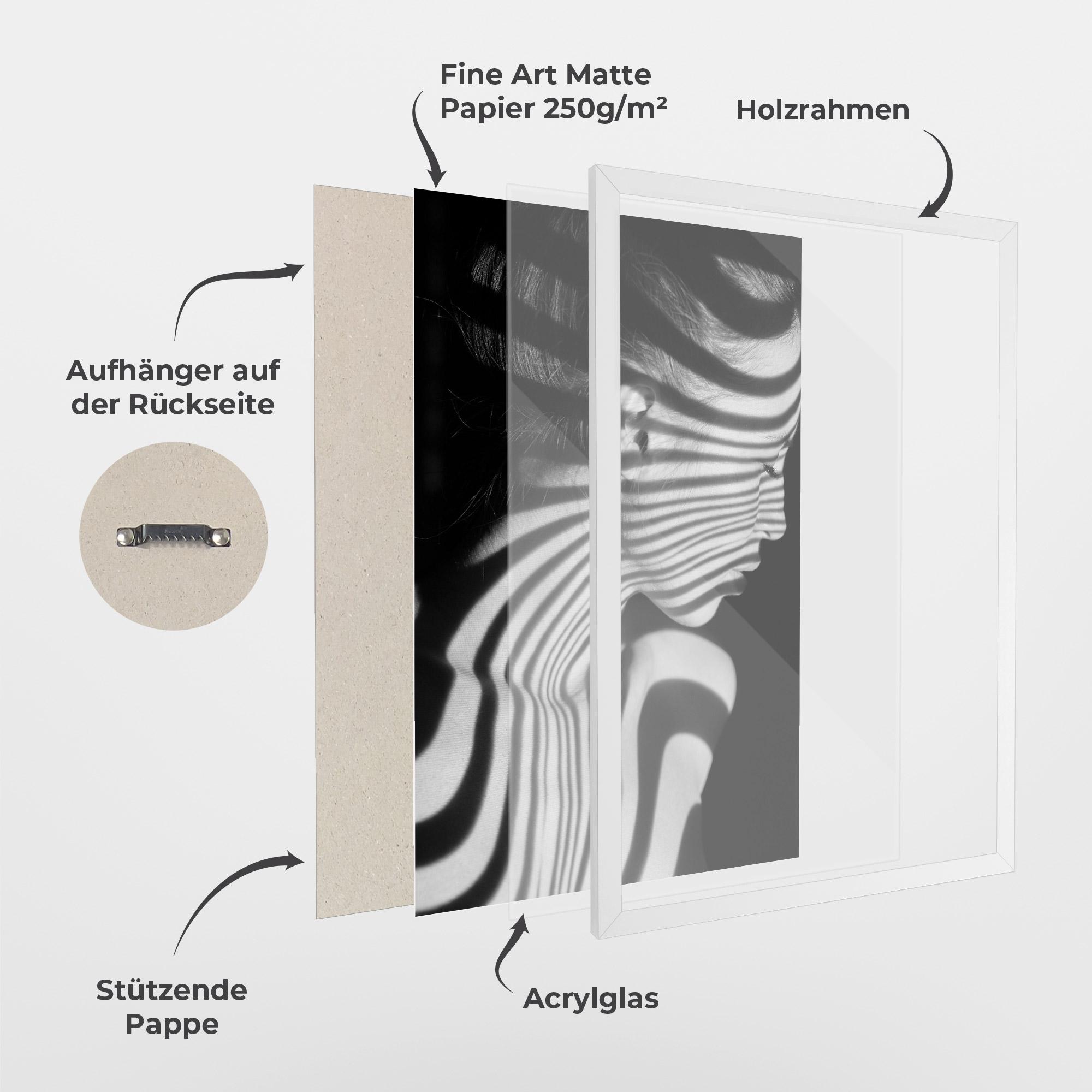 Gerahmte Poster Zebra Stripes Woman mockup 1