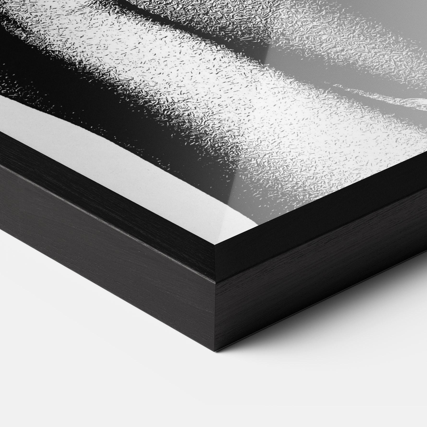 Gerahmte Poster Flower African Woman mockup 3