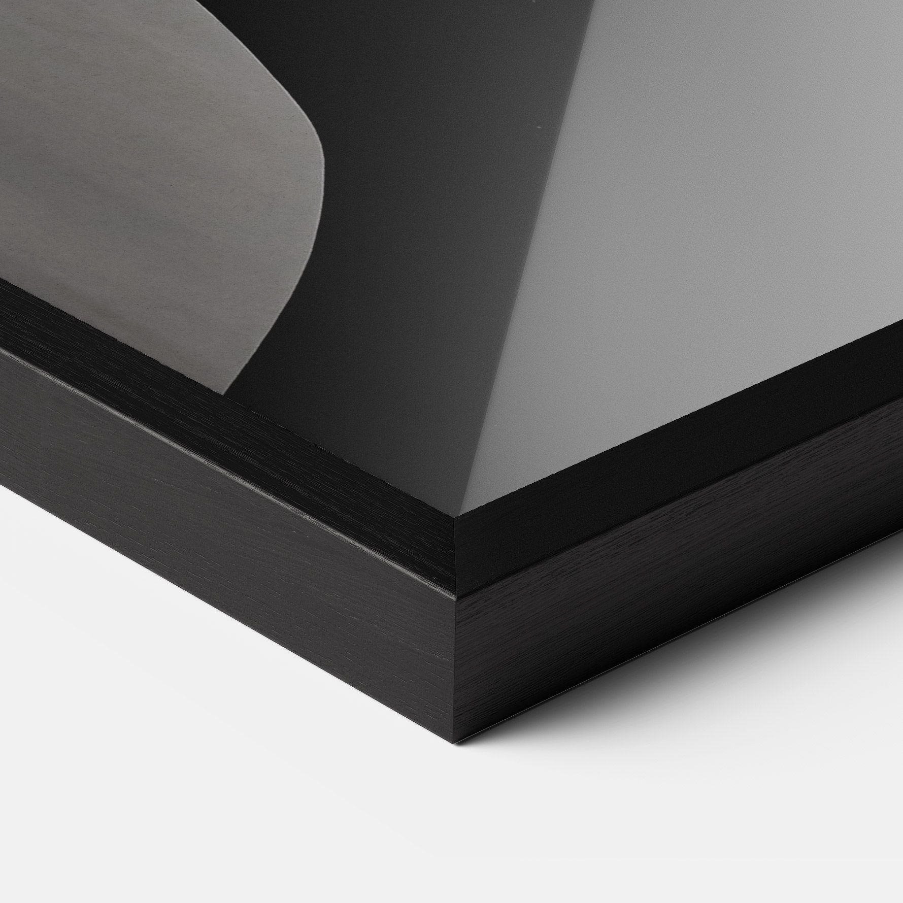 Grey Gold Lips mockup 3