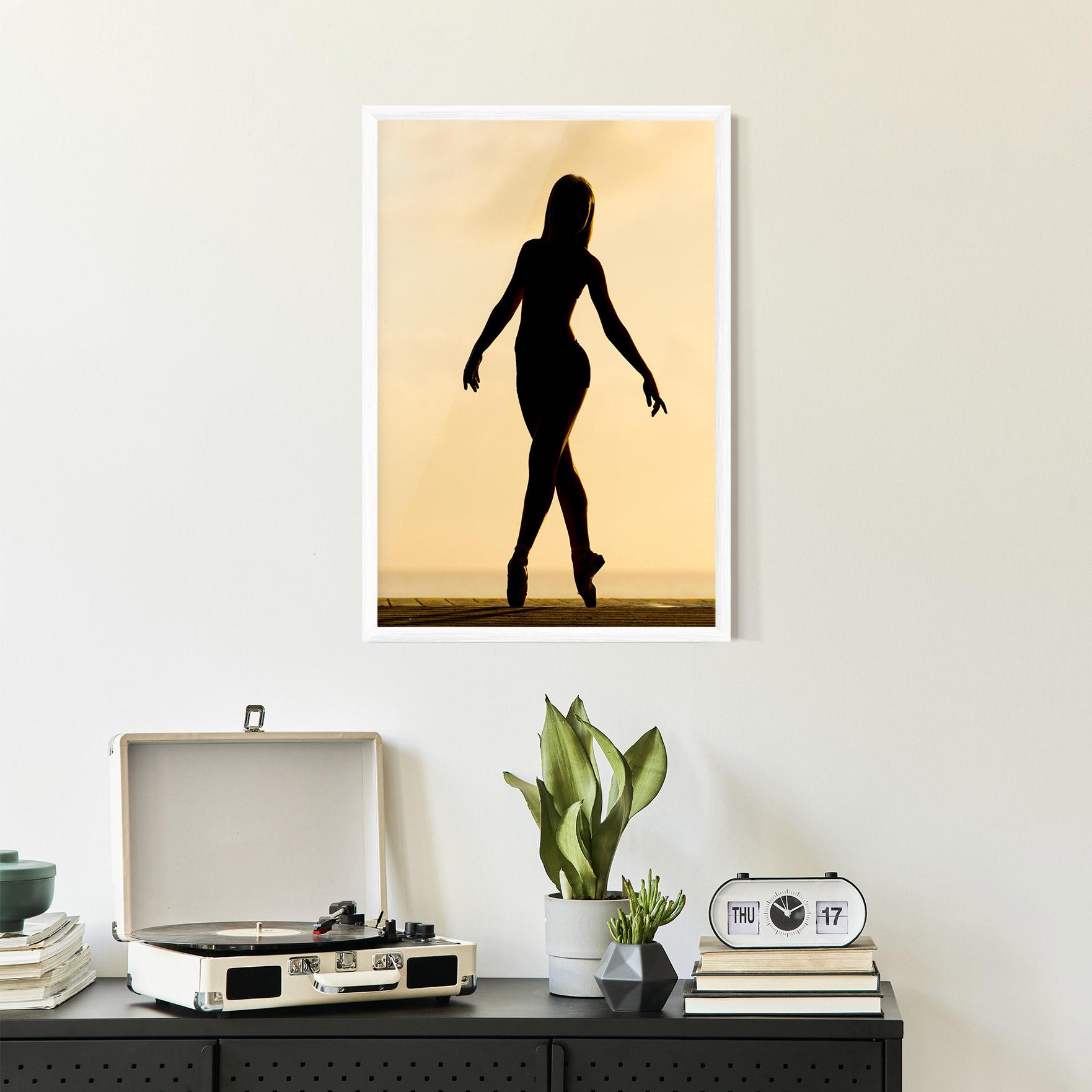 Gerahmte Poster Ballet On Cream mockup 2