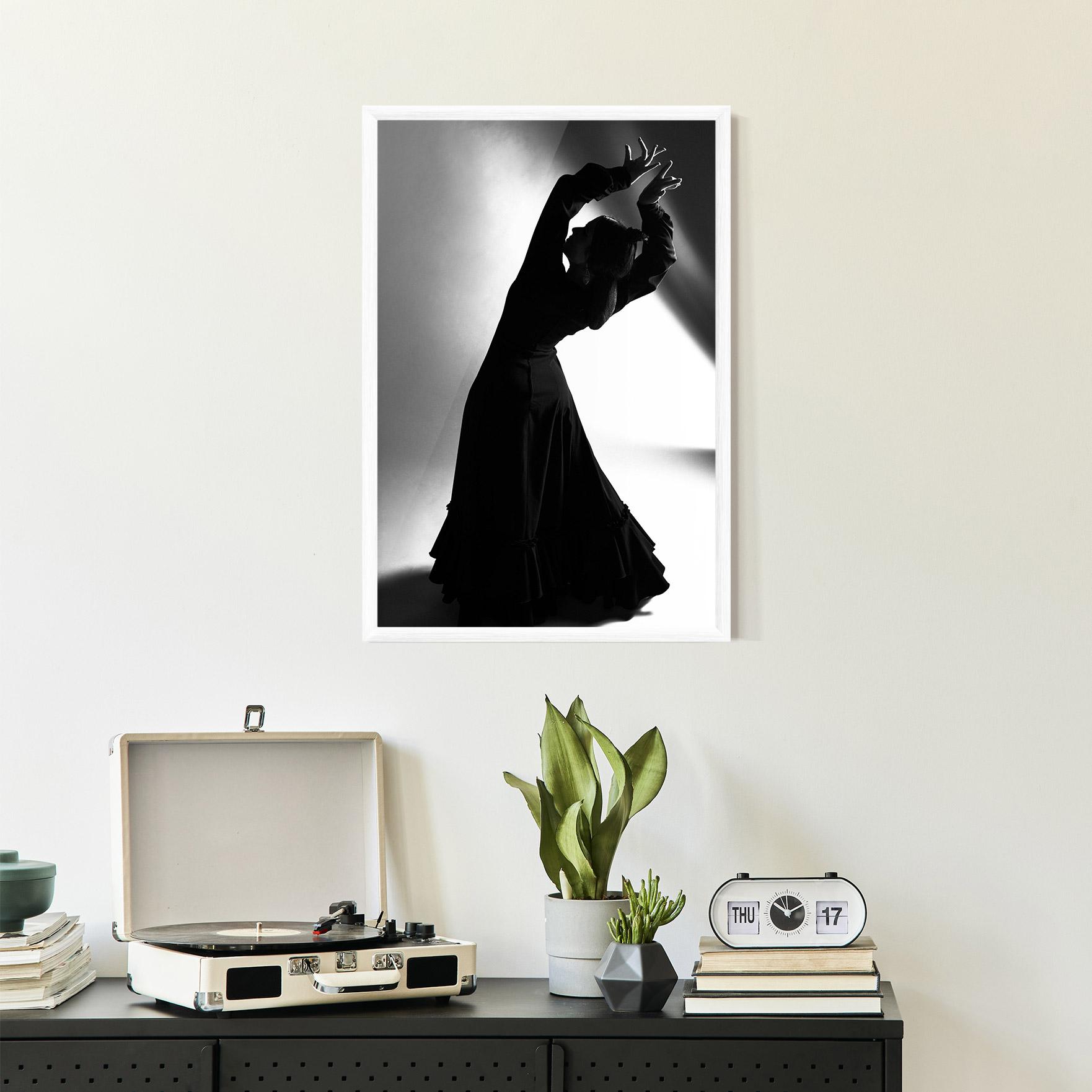 Gerahmte Poster Full Shot Dancer mockup 2
