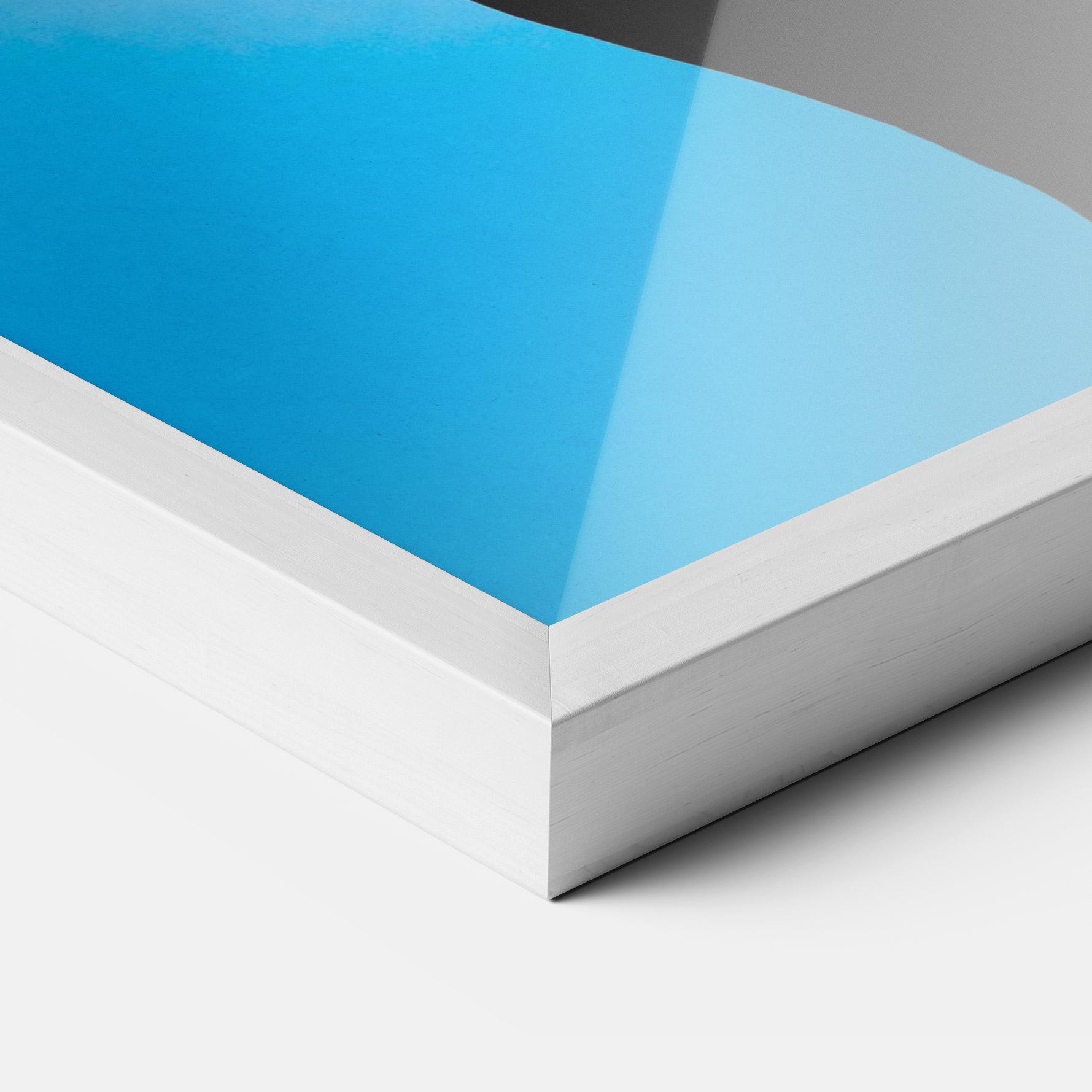 Gerahmte Poster Blue Background mockup 3