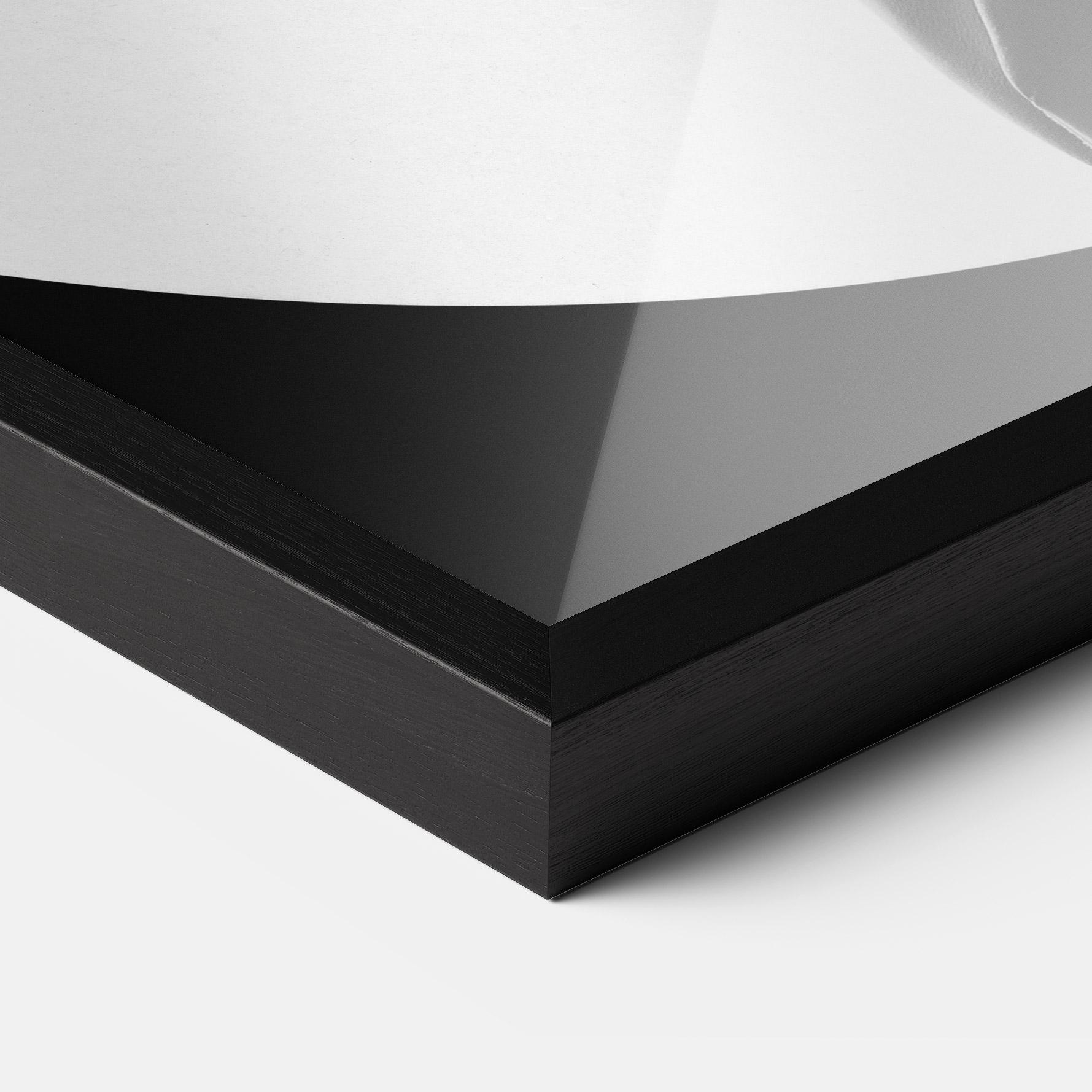 Gerahmte Poster Body Figure mockup 3