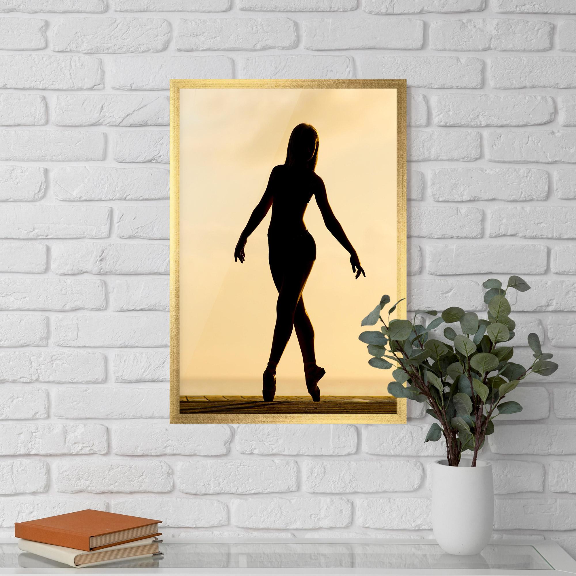 Gerahmte Poster Ballet On Cream mockup 5