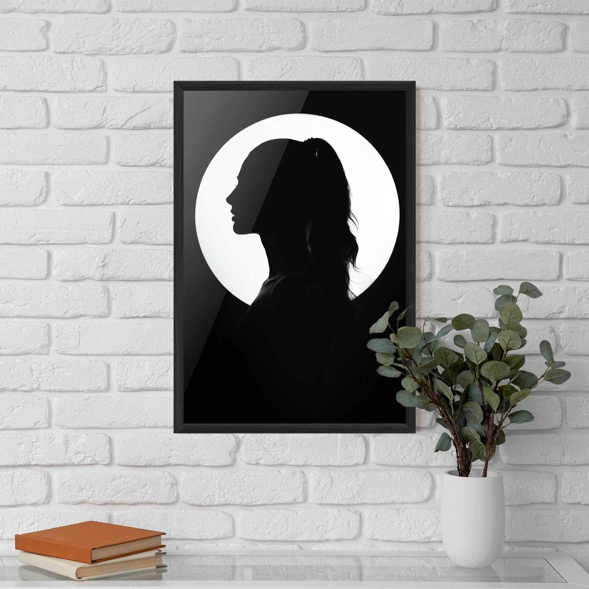 Gerahmte Poster Full Moon Girl mockup 5