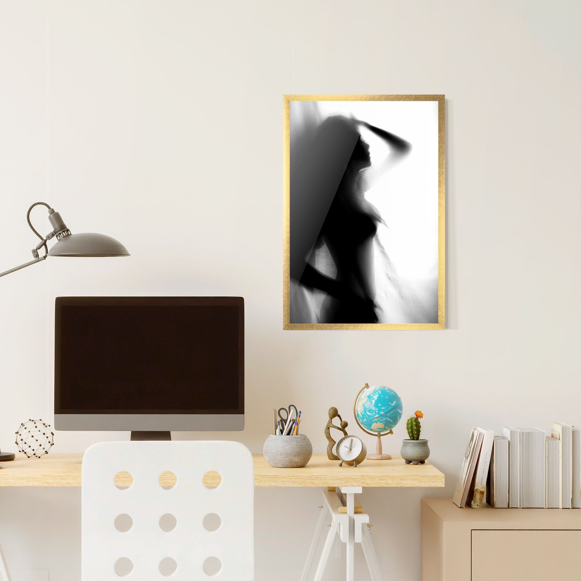 Blurred Girl mockup 6