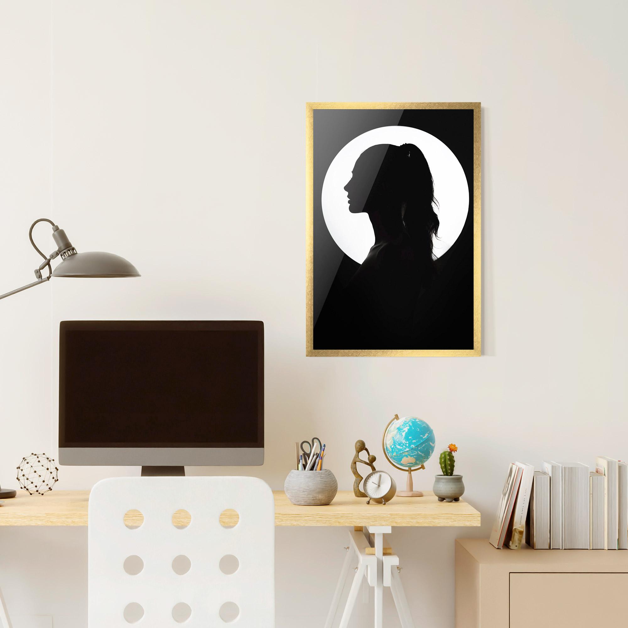 Gerahmte Poster Full Moon Girl mockup 6