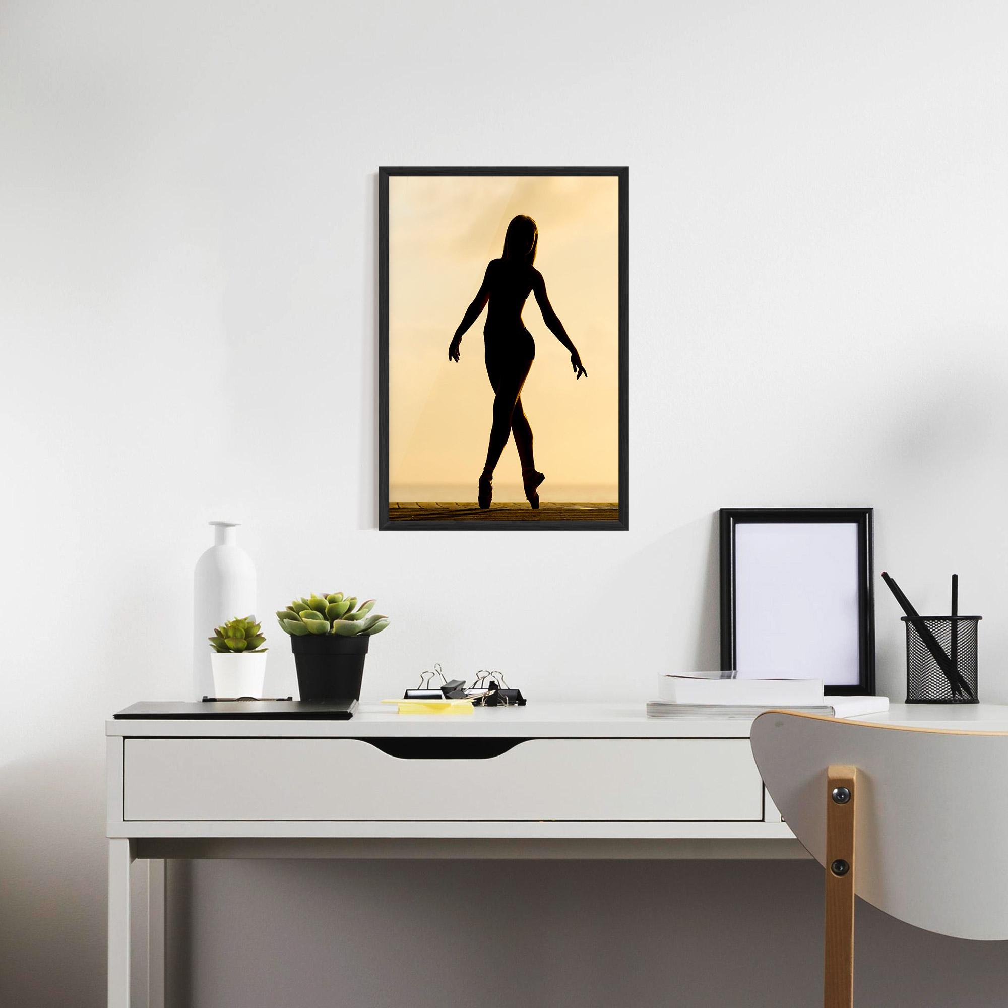 Gerahmte Poster Ballet On Cream mockup 7