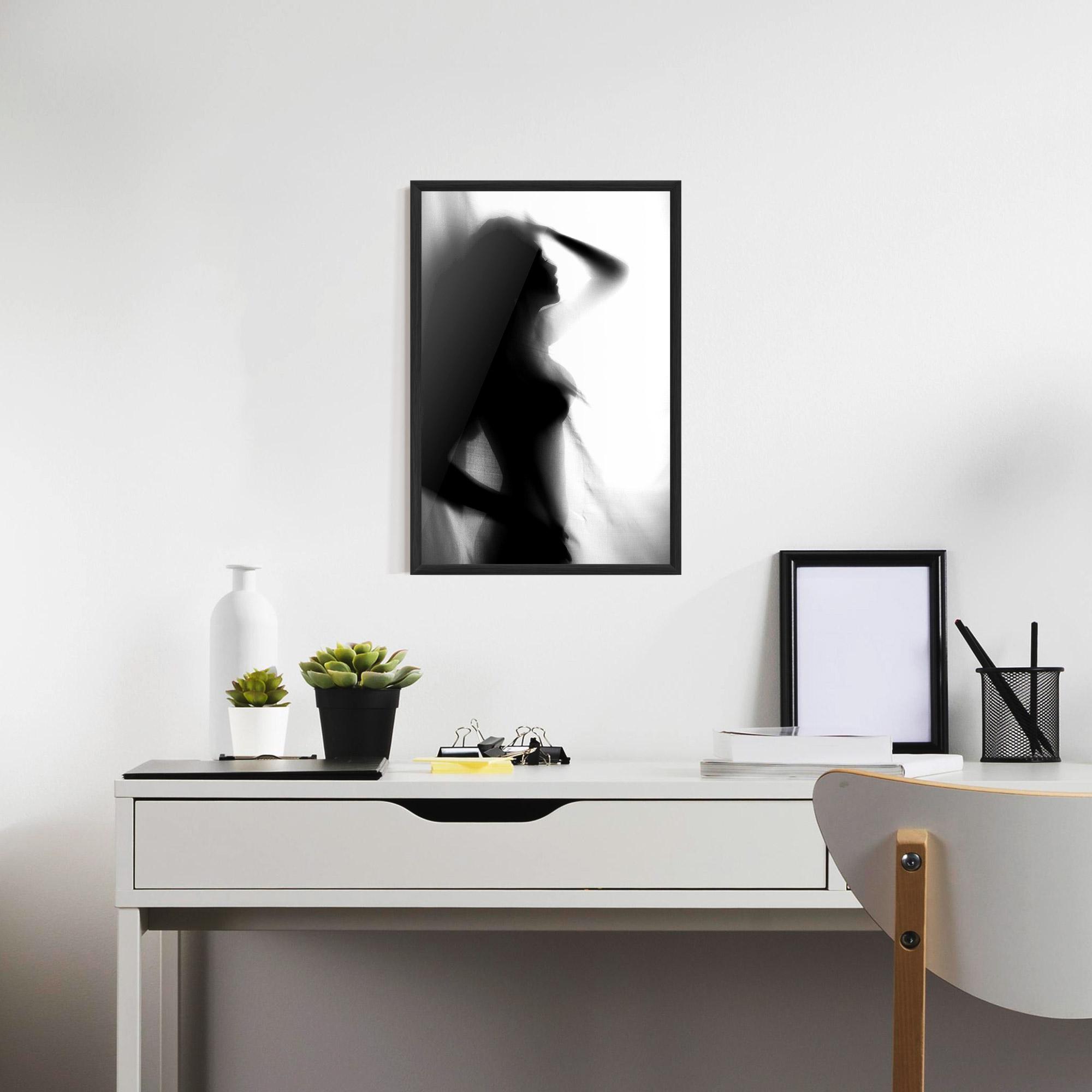 Gerahmte Poster Blurred Girl mockup 7