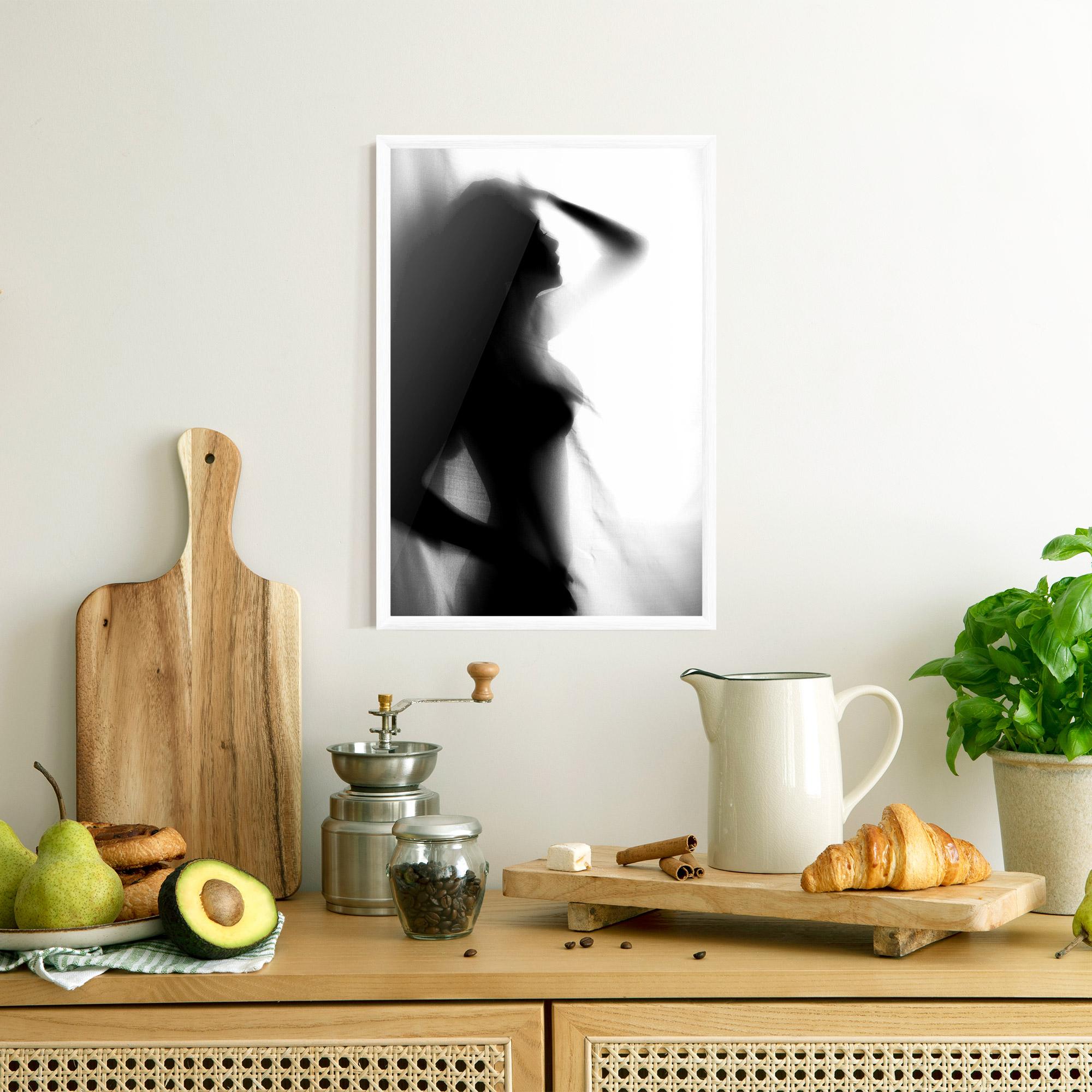 Gerahmte Poster Blurred Girl mockup 8