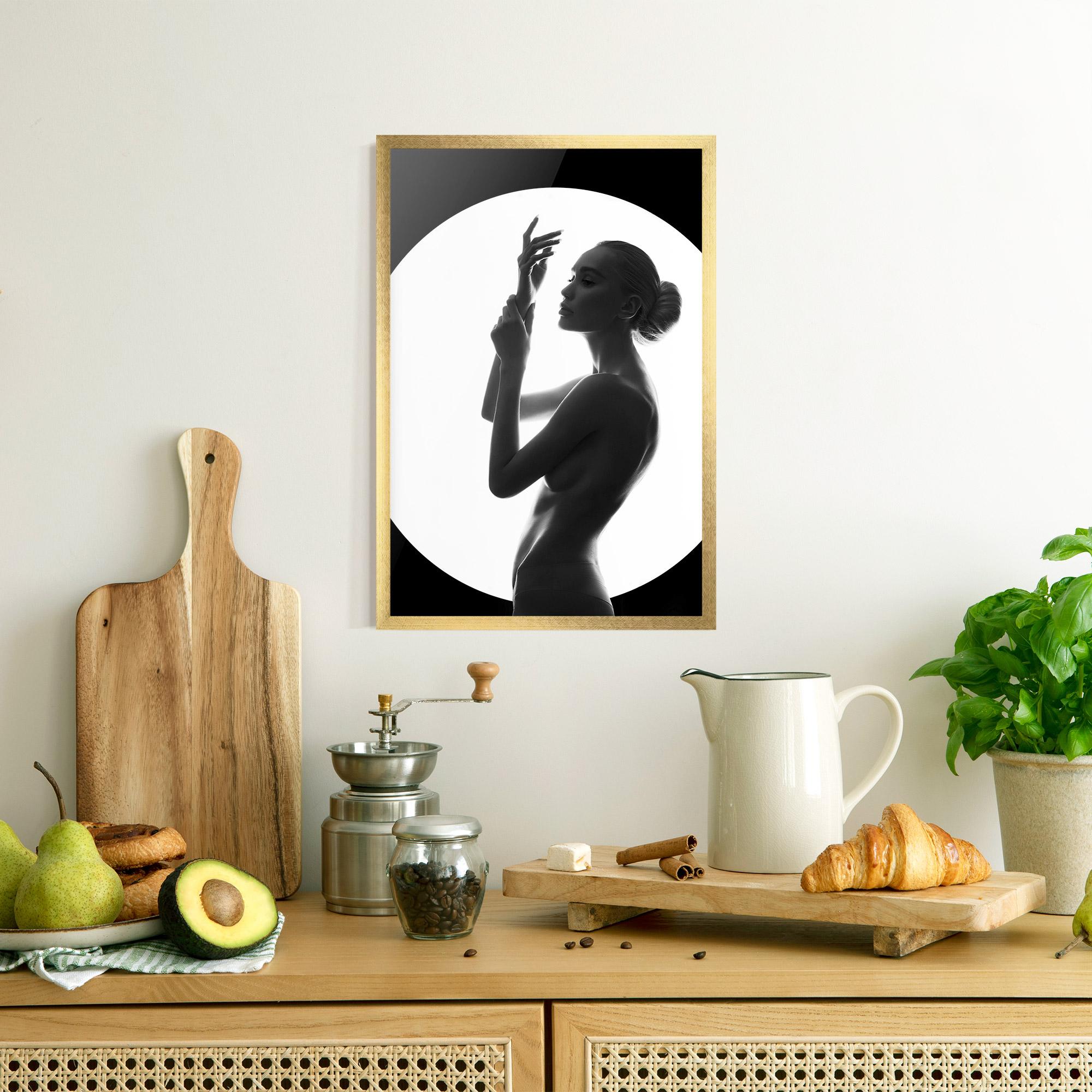 Gerahmte Poster Body Figure mockup 8