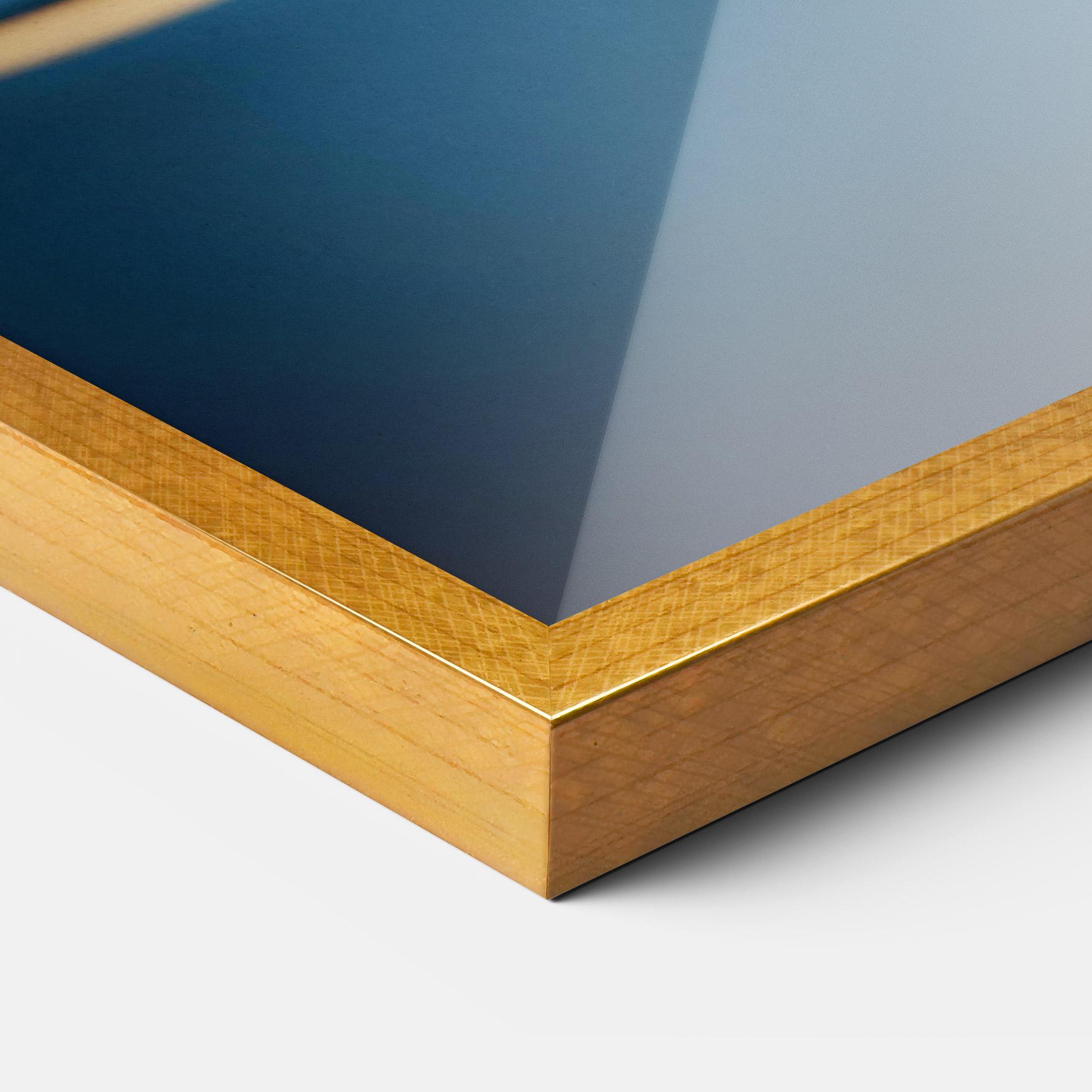 Gerahmte Poster Cream Water Drop mockup 3