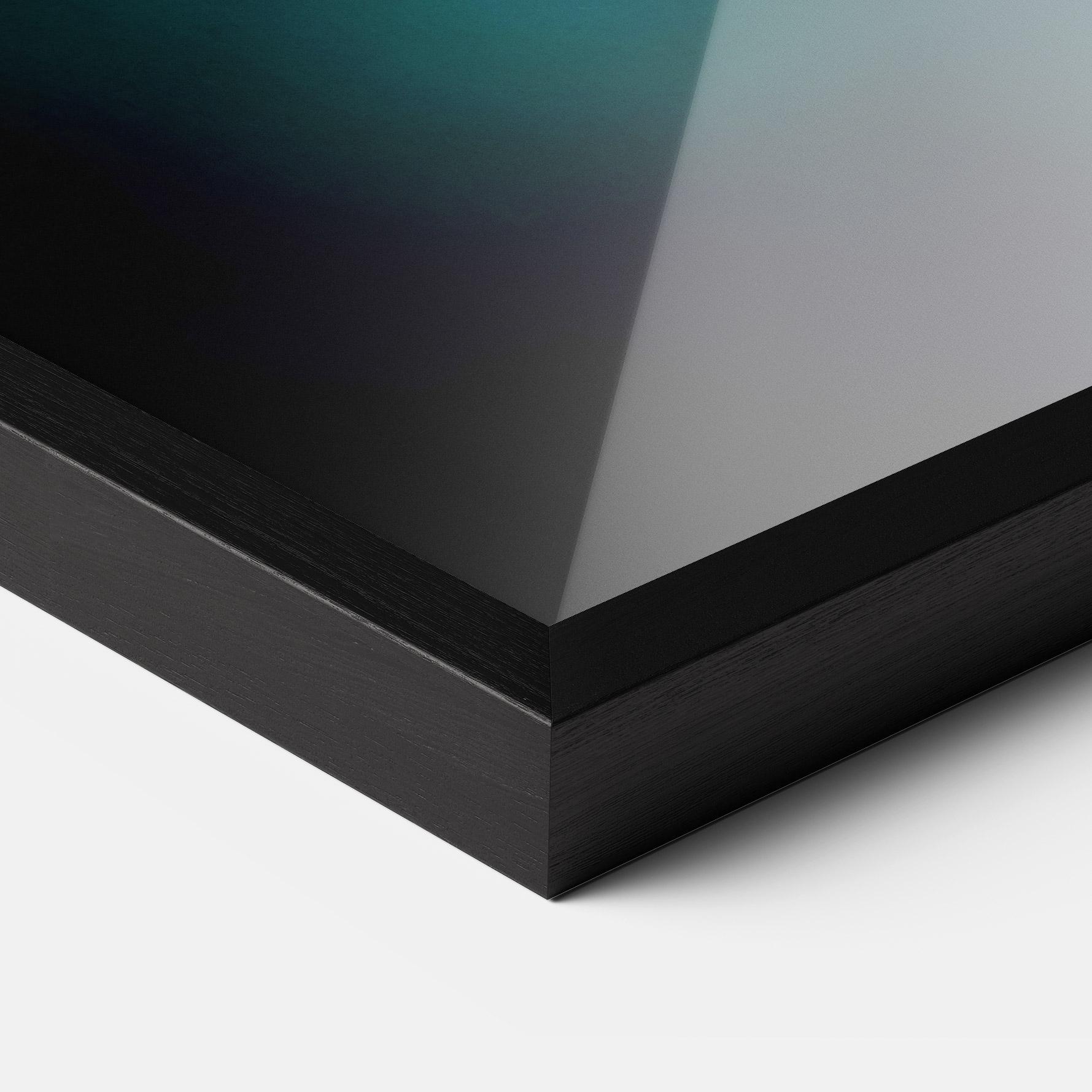 Gerahmte Poster Big Green Drop mockup 3