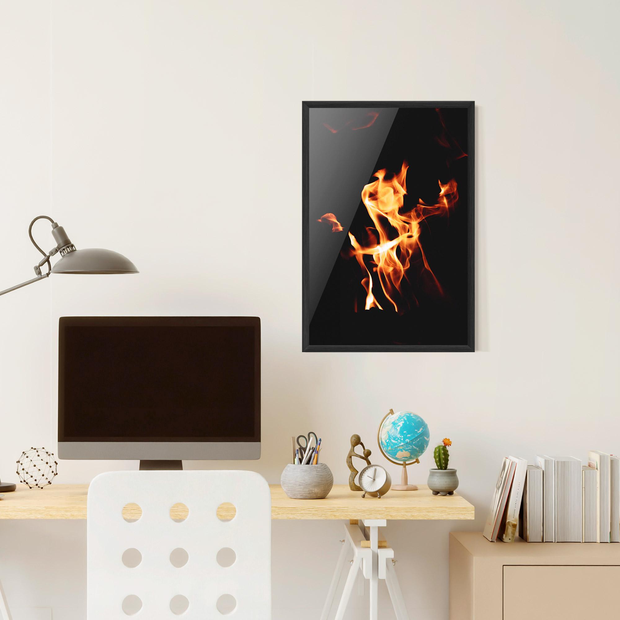 Gerahmte Poster On Fire mockup 6