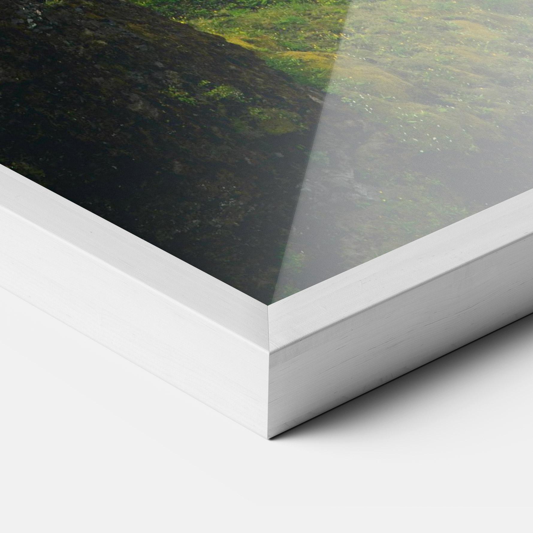 Gerahmte Poster Green Beautiful View mockup 3