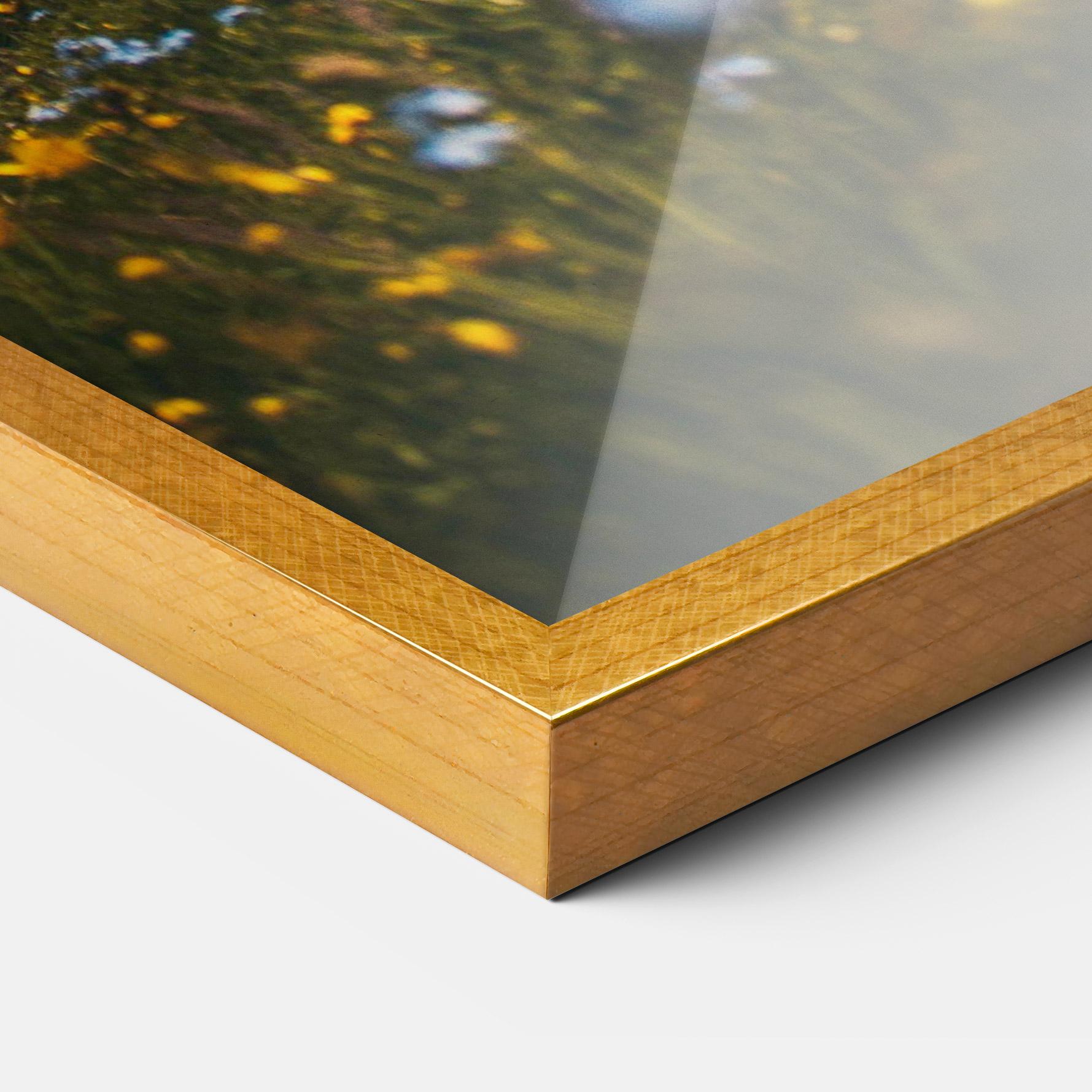 Gerahmte Poster Foggy Mountain View mockup 3