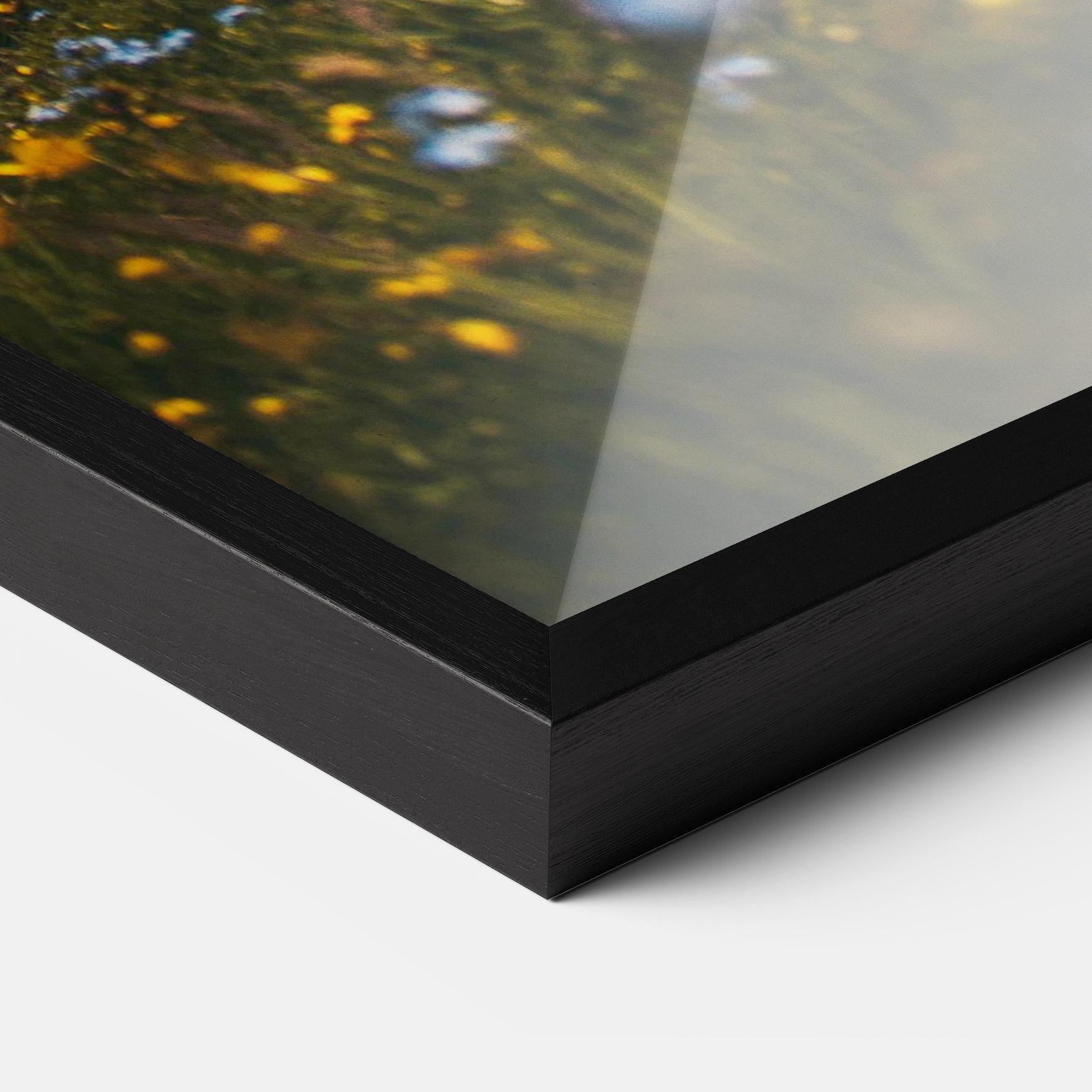 Gerahmte Poster Foggy Mountain View mockup 3