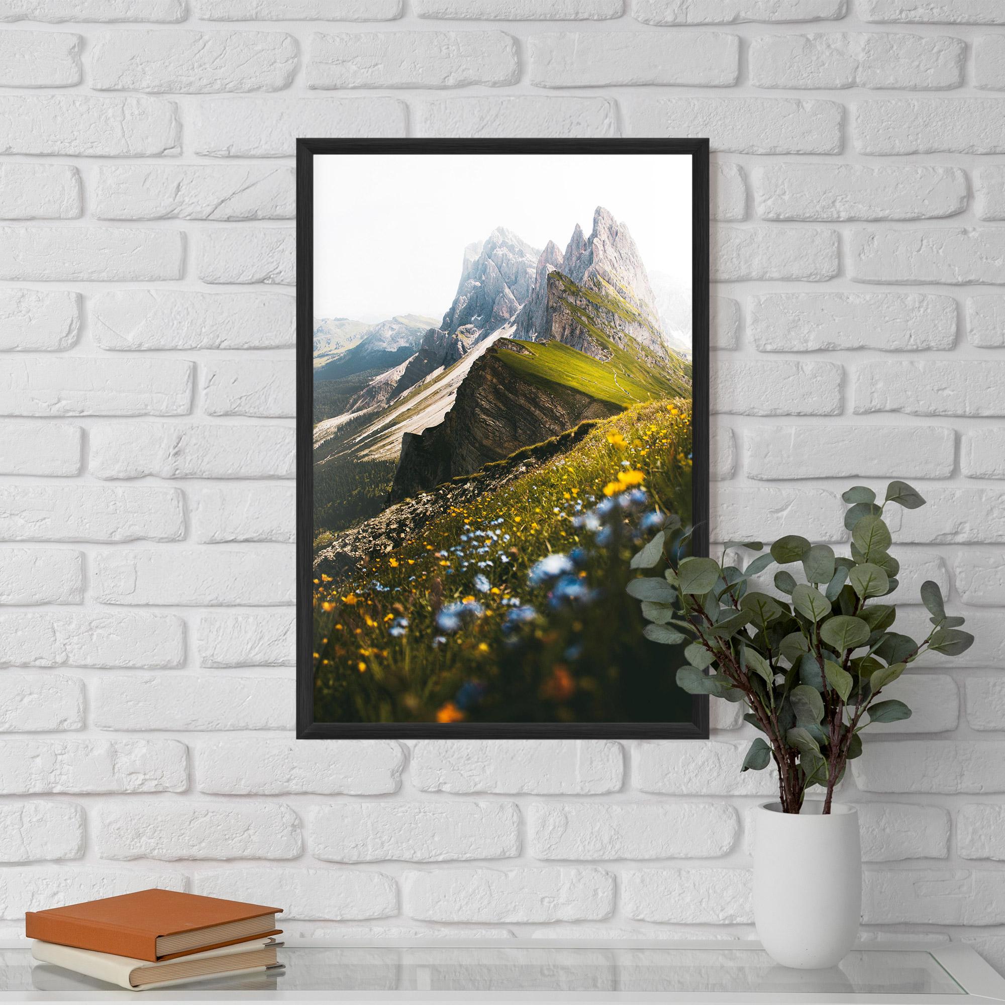 Gerahmte Poster Foggy Mountain View mockup 5