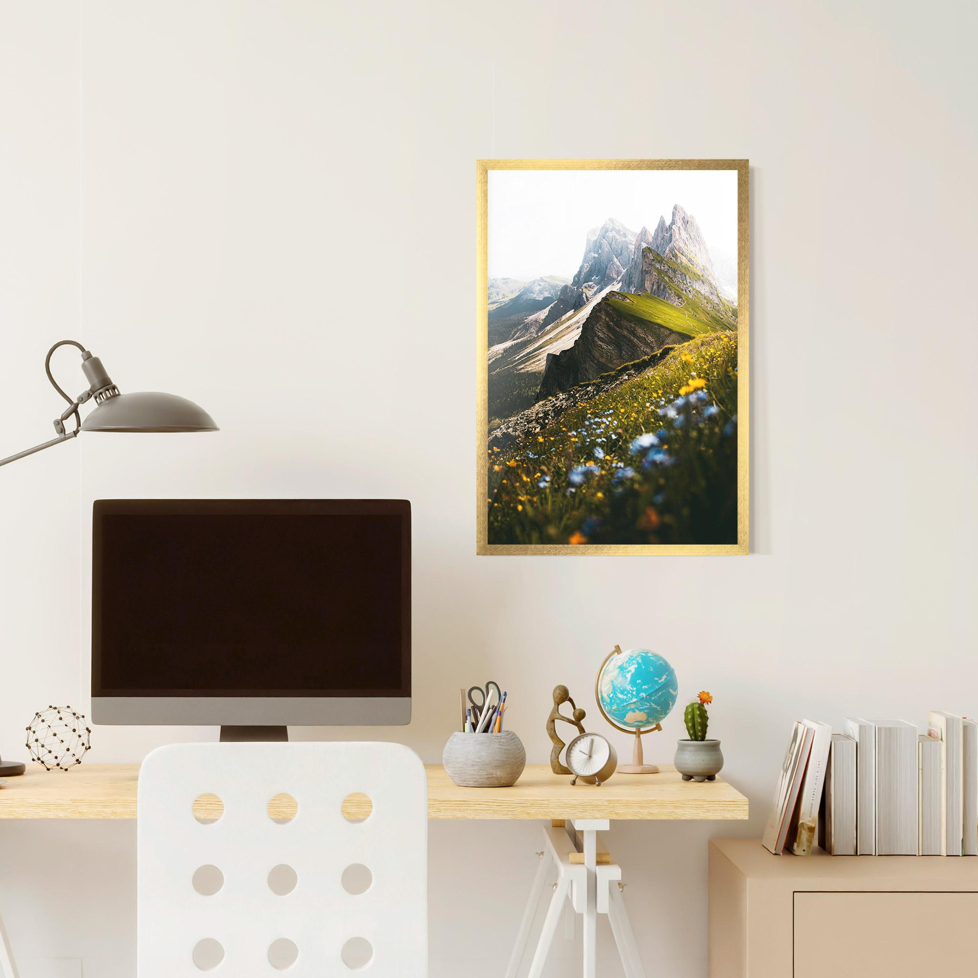 Gerahmte Poster Foggy Mountain View mockup 6