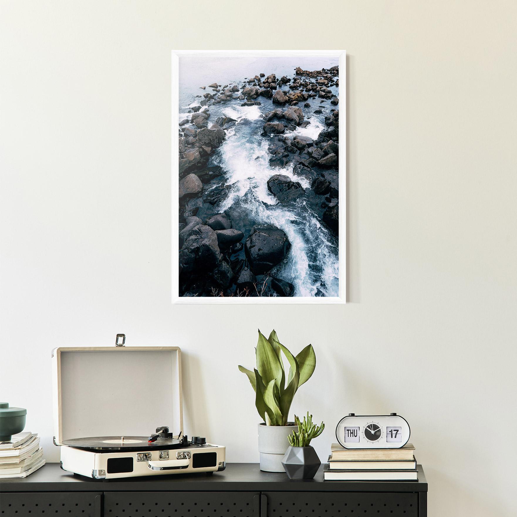 Gerahmte Poster Mountain River Rock mockup 2