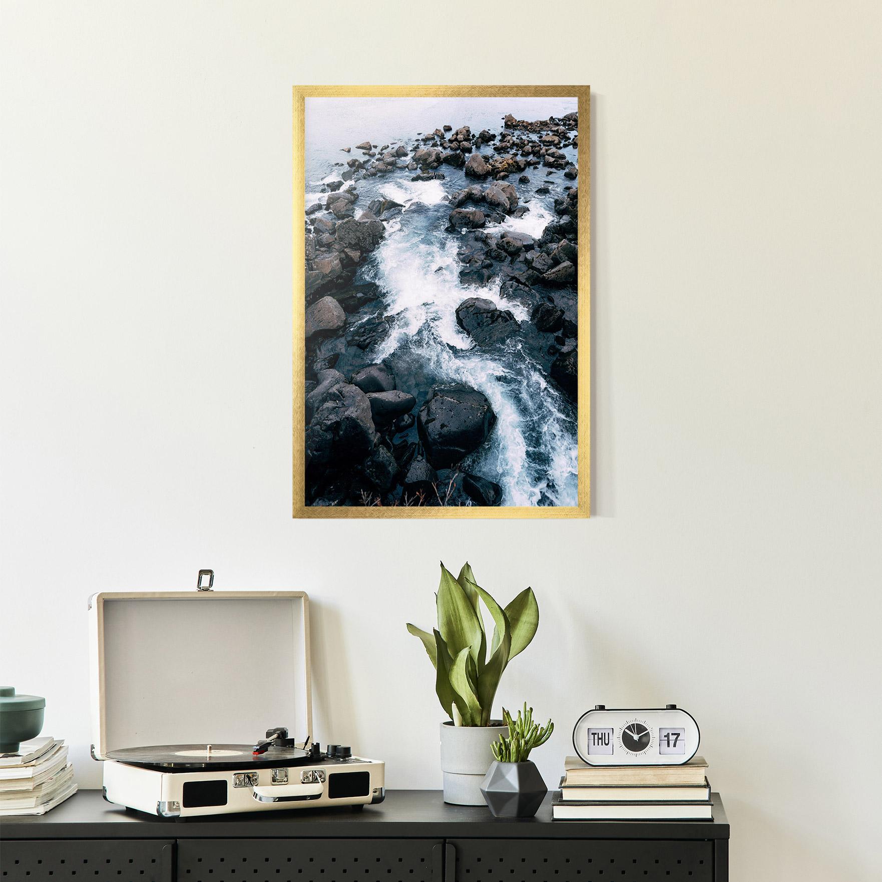 Gerahmte Poster Mountain River Rock mockup 2